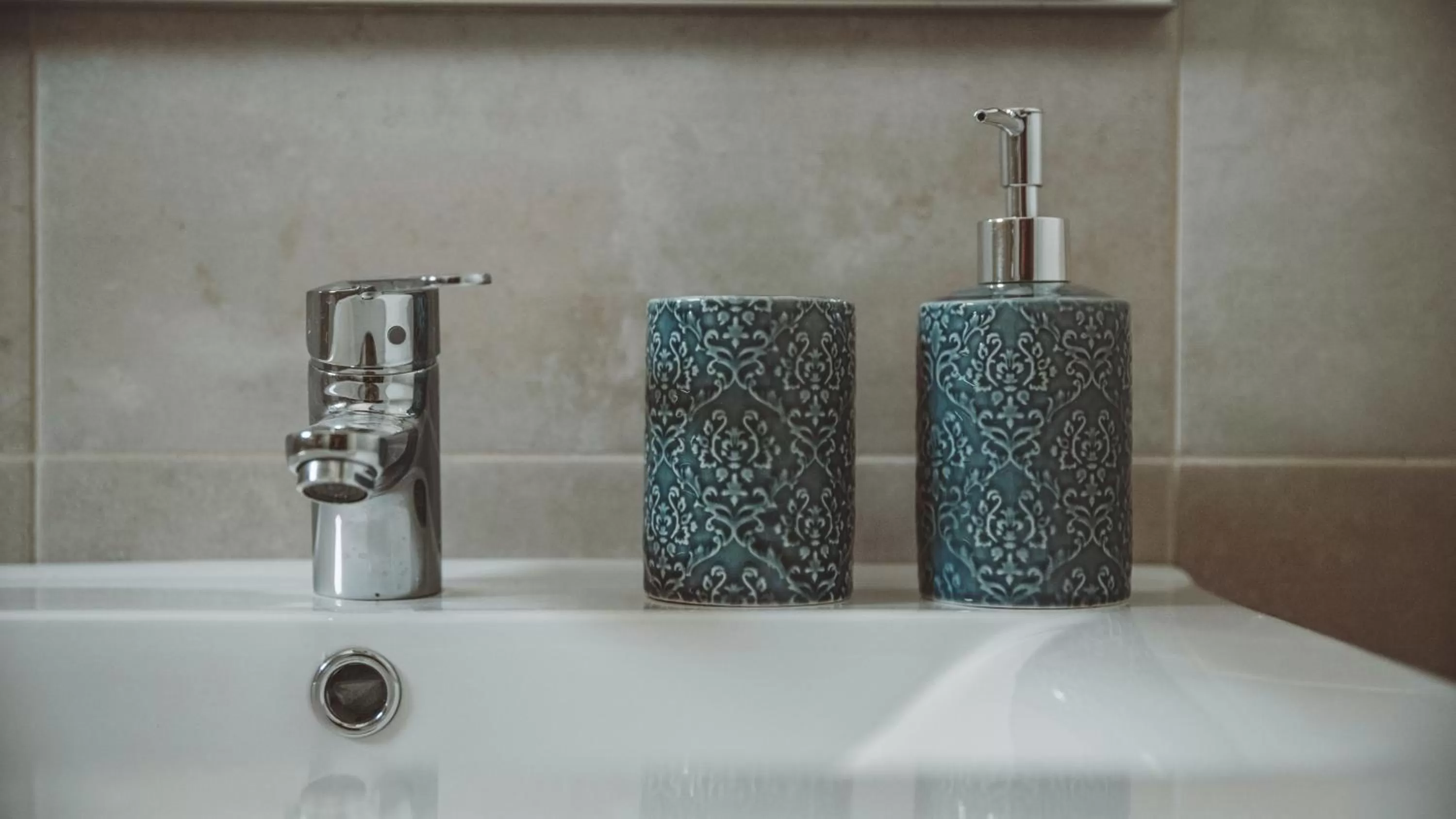 Toilet in Vila Milreu Guest House