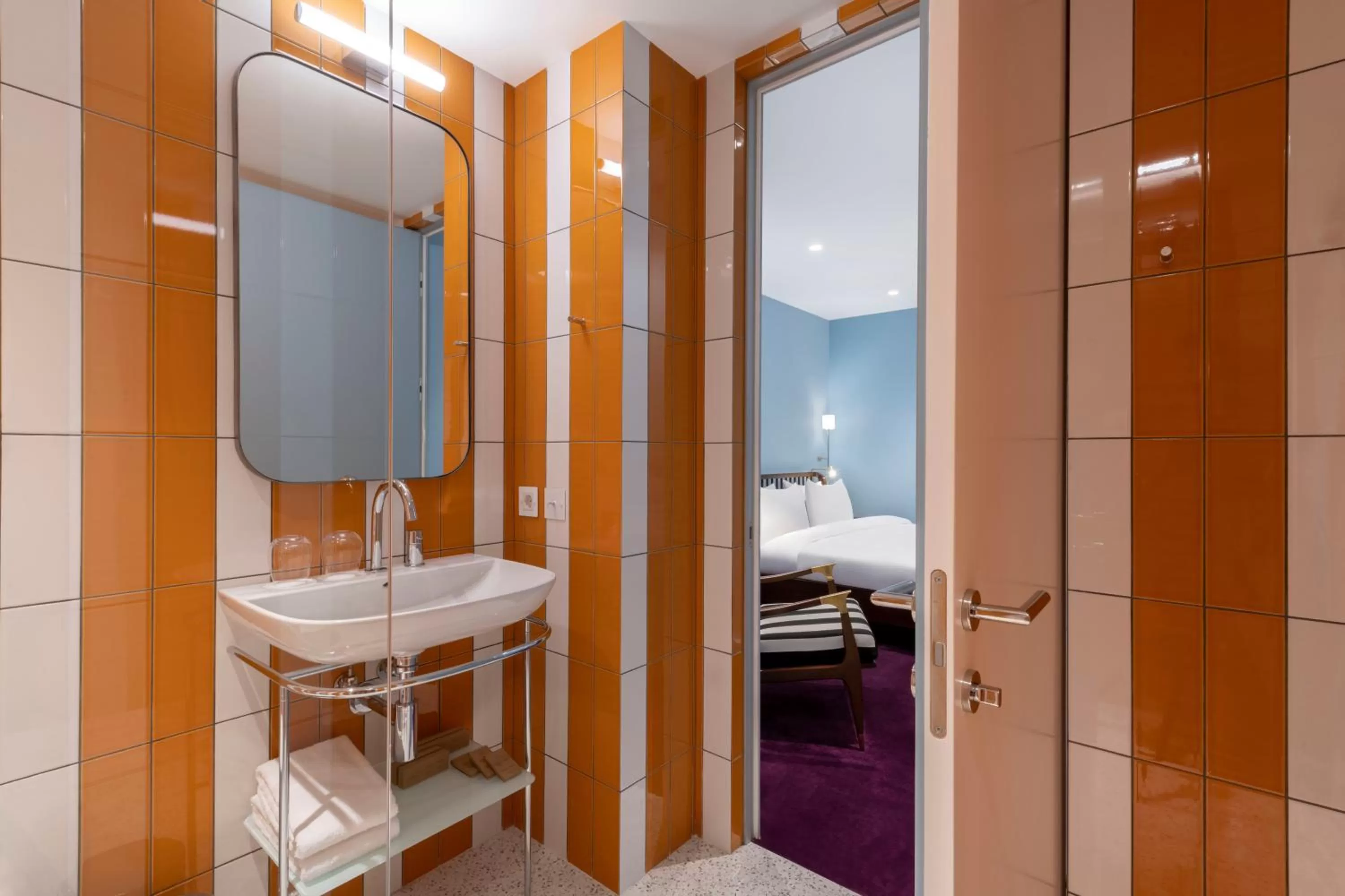 Bathroom, Bed in Bazzar Boutique Hotel