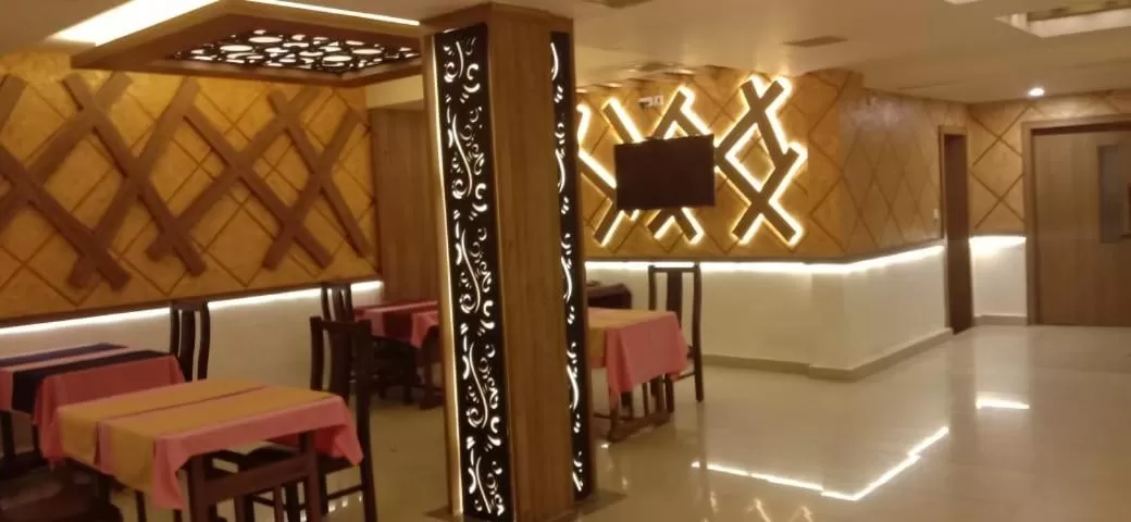 Restaurant/Places to Eat in Hotel Heyday