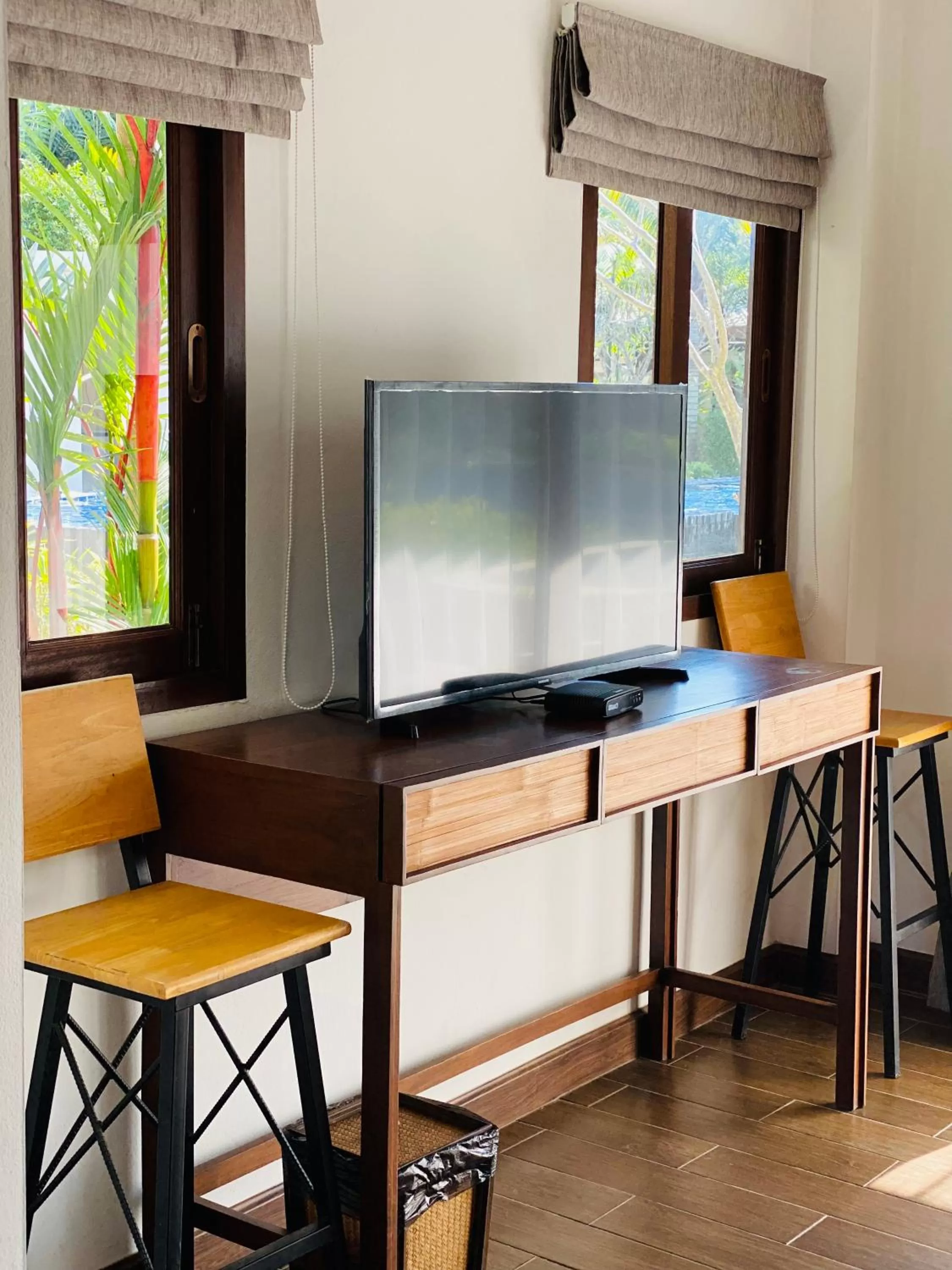 TV and multimedia in Lanna Deer Resort Chiang Mai