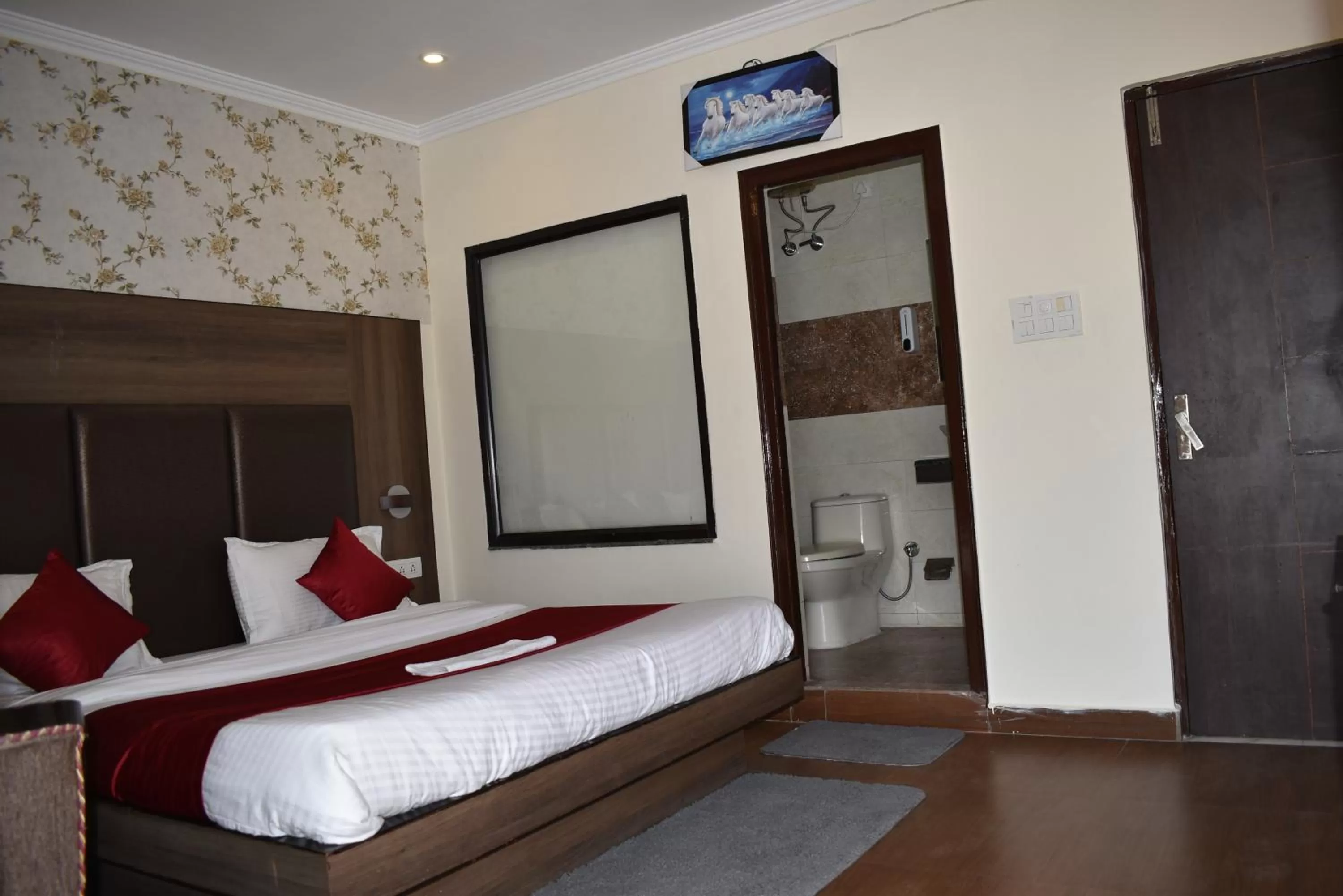 Bedroom, Bed in Tapasthali by Meera Hotels