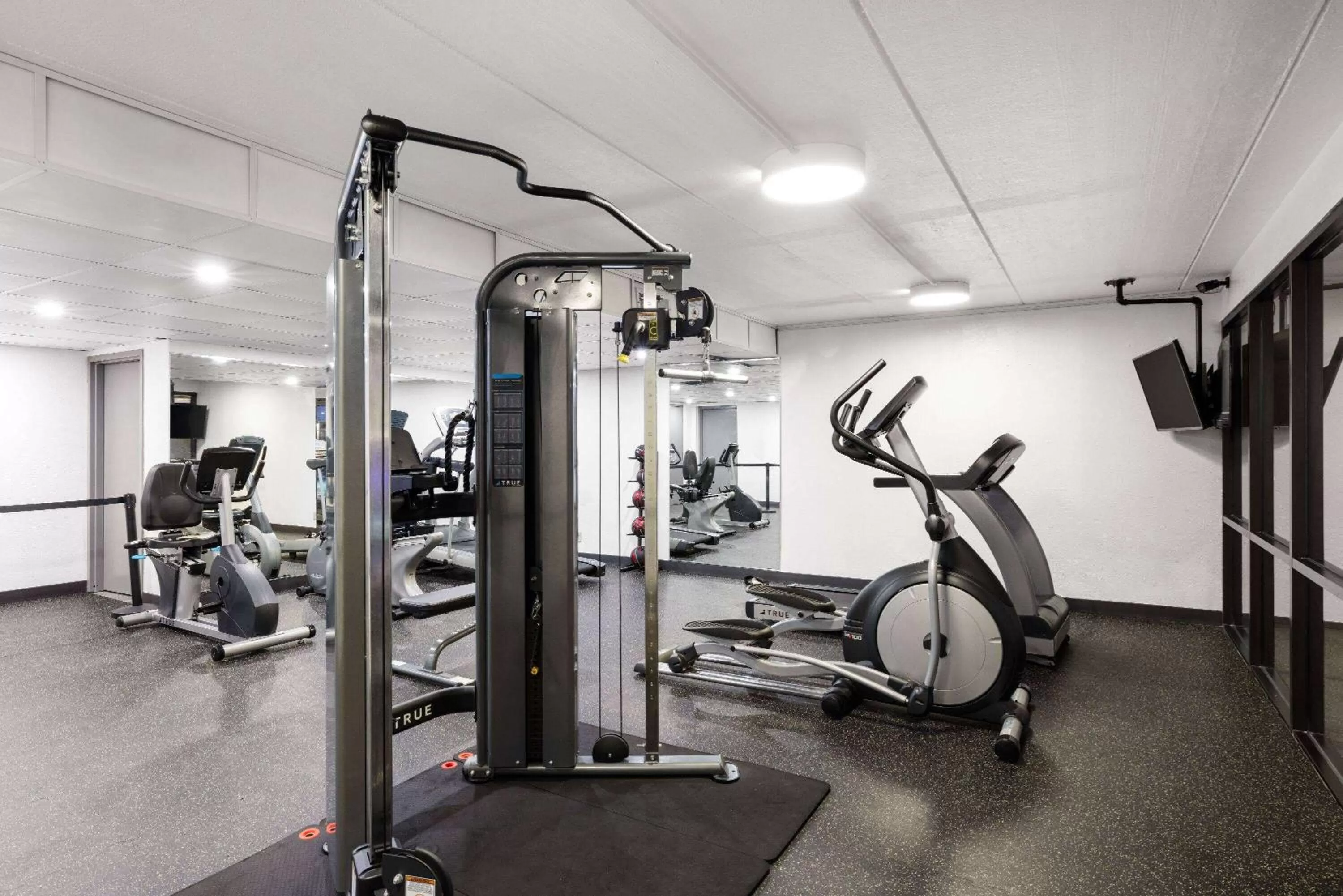 Fitness centre/facilities in Baymont by Wyndham Shakopee