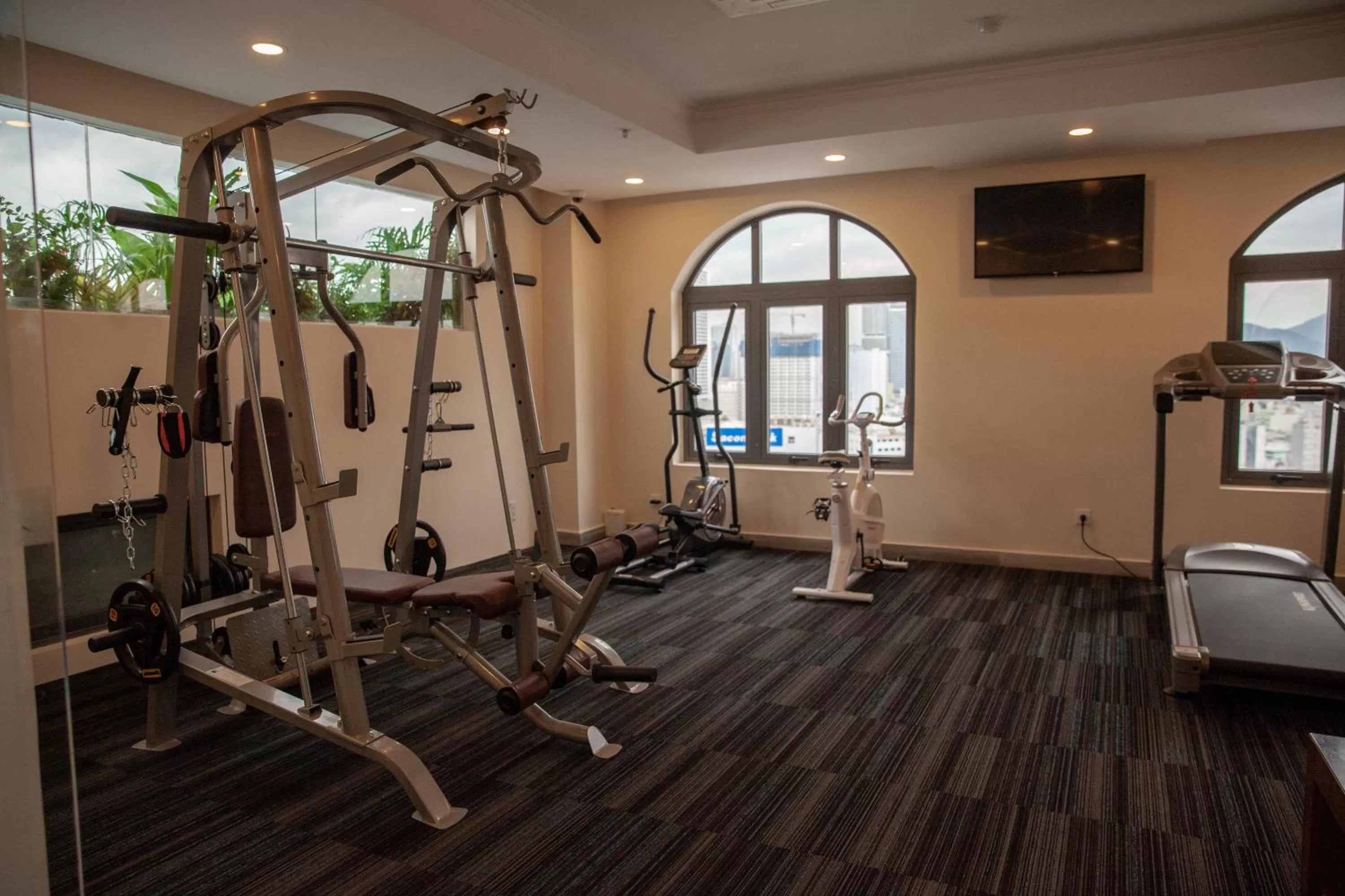 Fitness centre/facilities in Florida Hotel