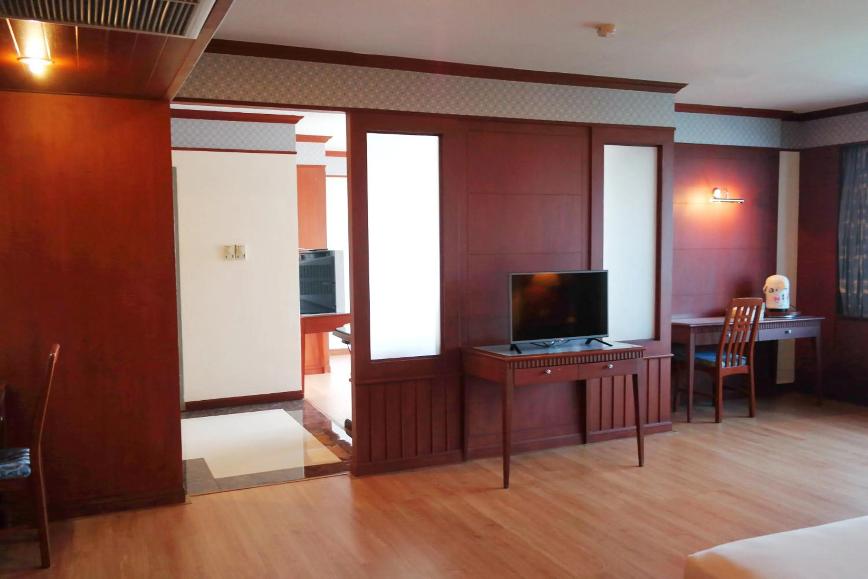 Bedroom in Grand Park Hotel