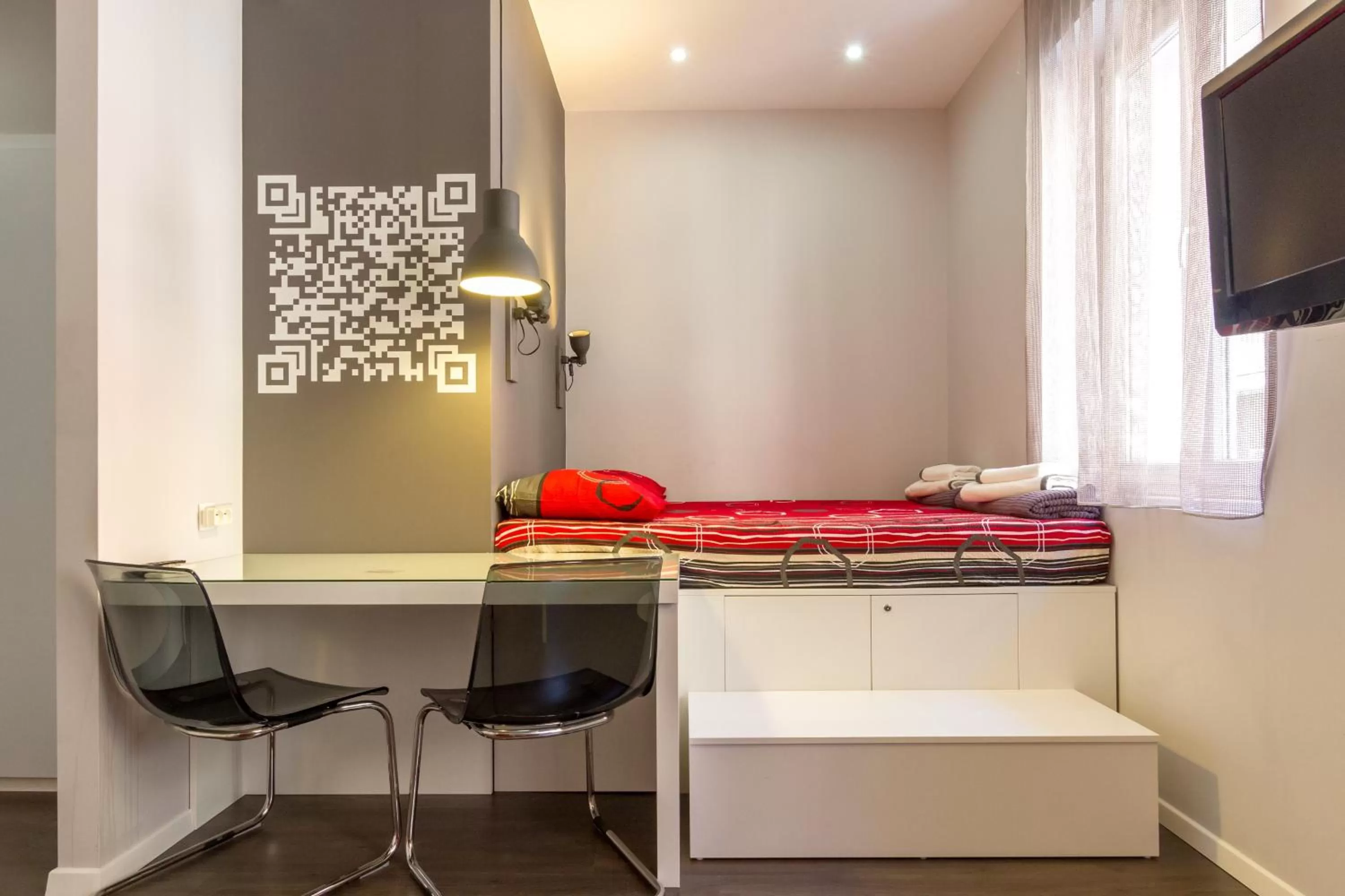 Photo of the whole room, Bed in Apartments Aspalathos