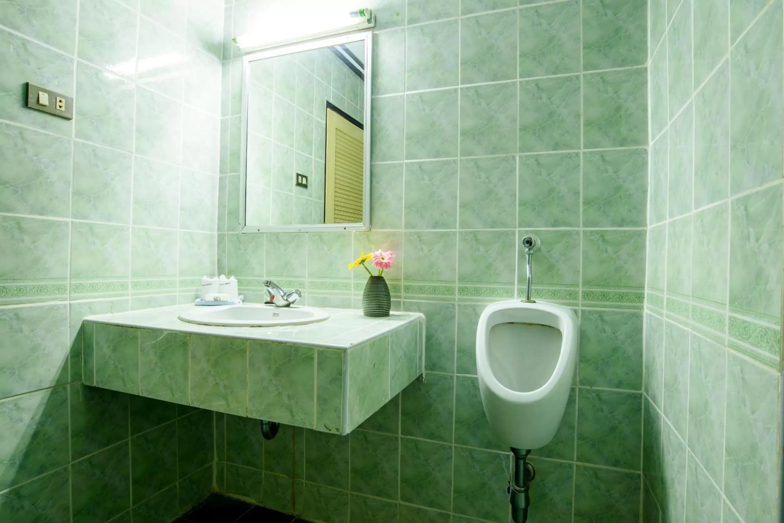 Toilet in Marine Yensabai Pattaya