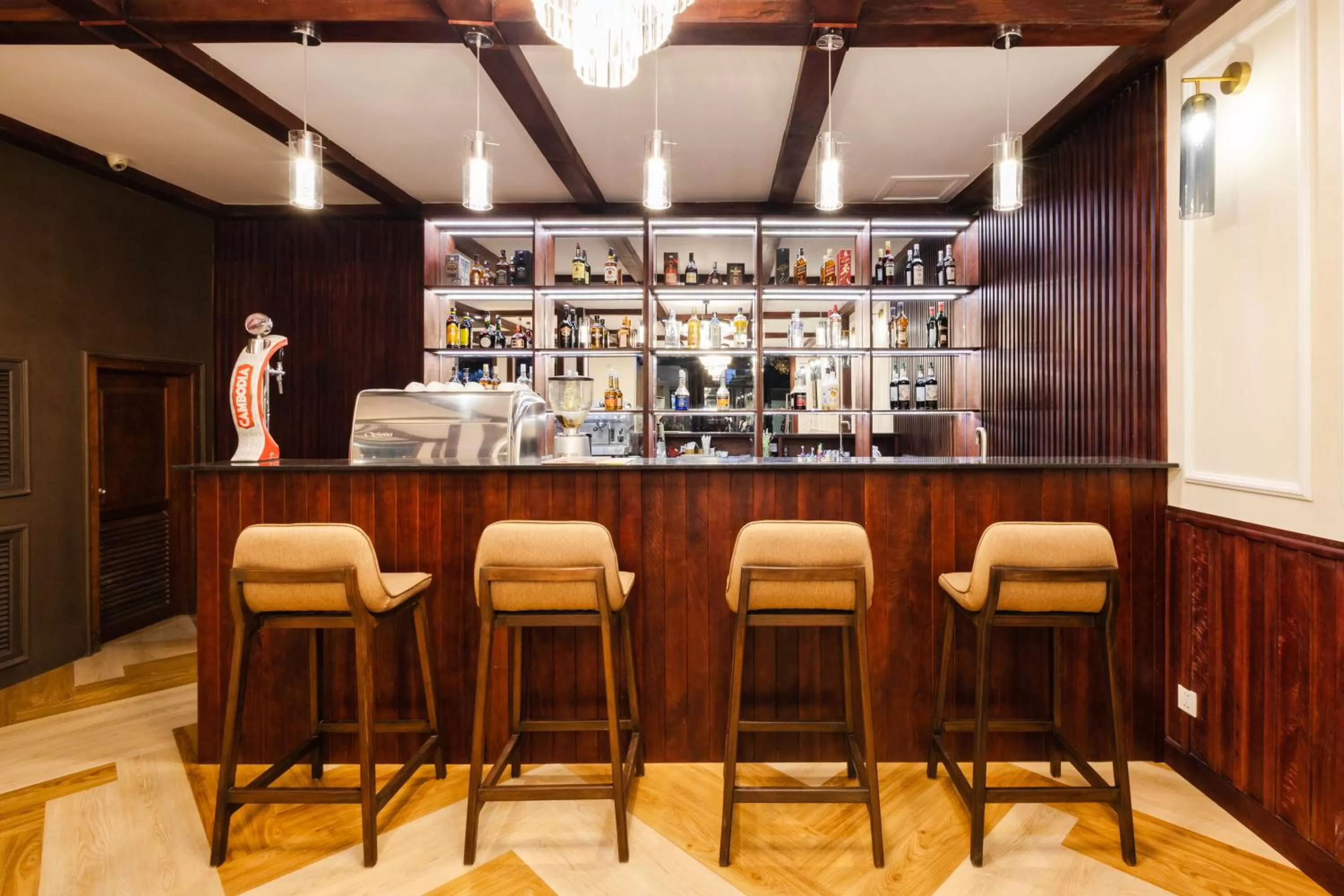 Lounge or bar in Saem Siemreap Hotel