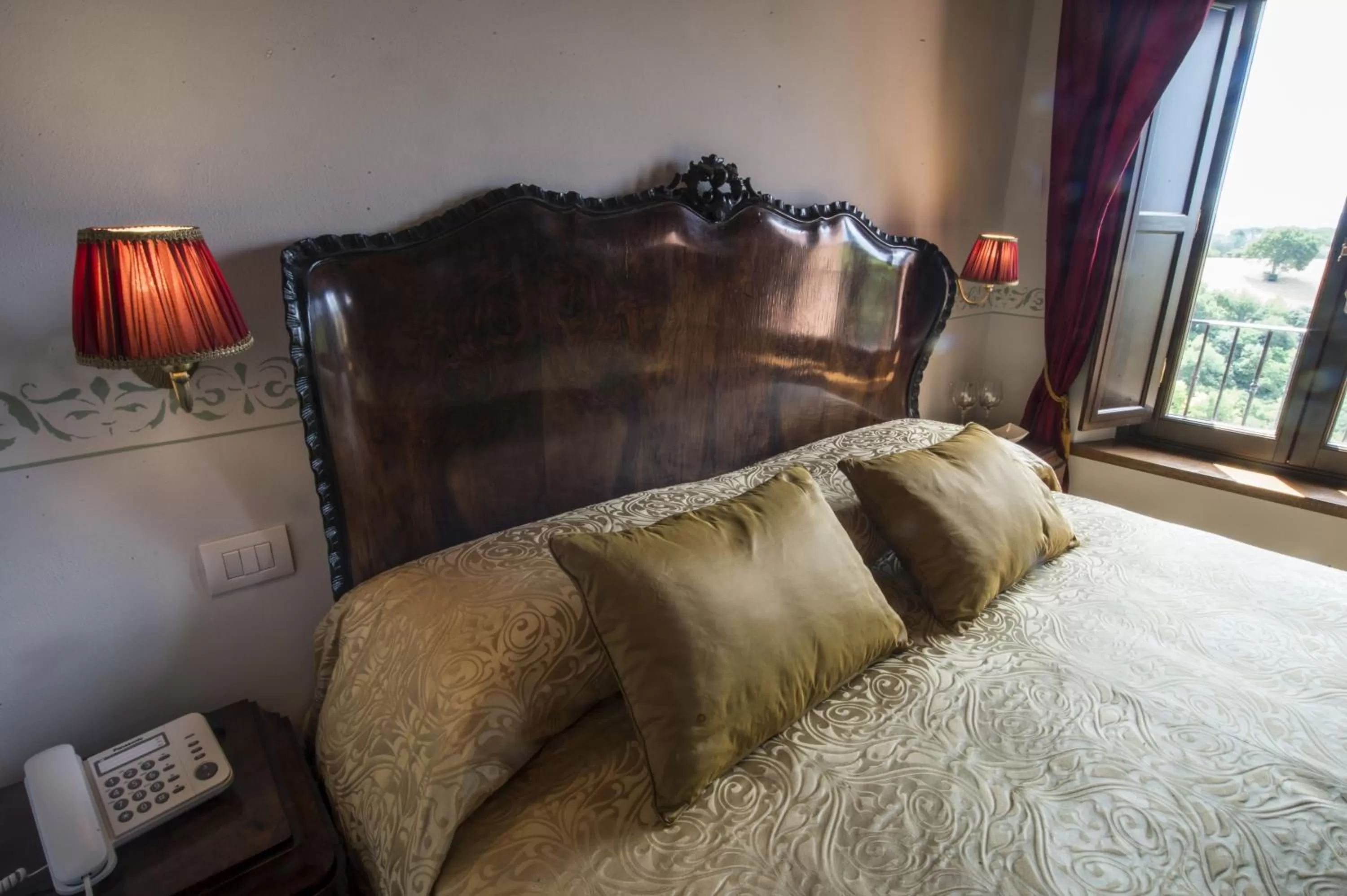 Bed in Palazzo Pacini