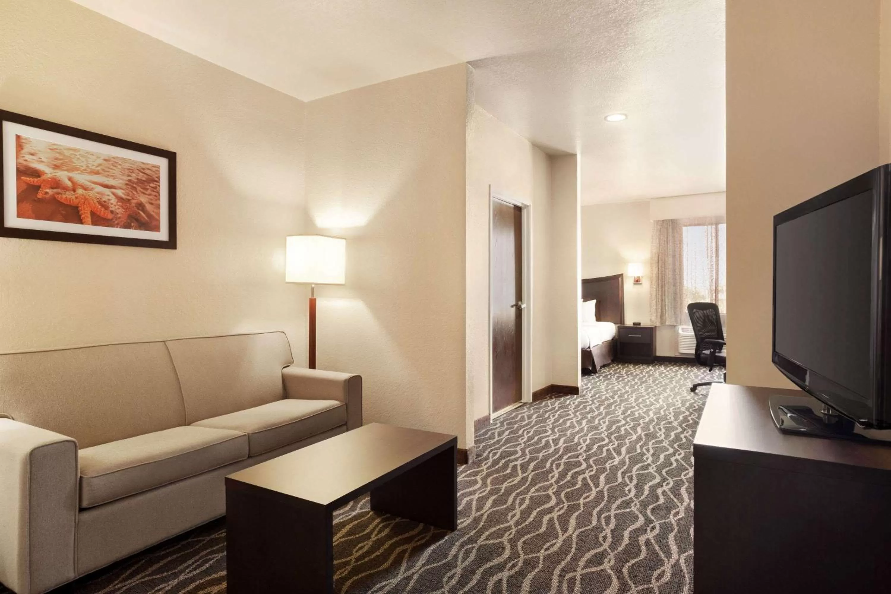 Photo of the whole room in Baymont by Wyndham Clute Lake Jackson