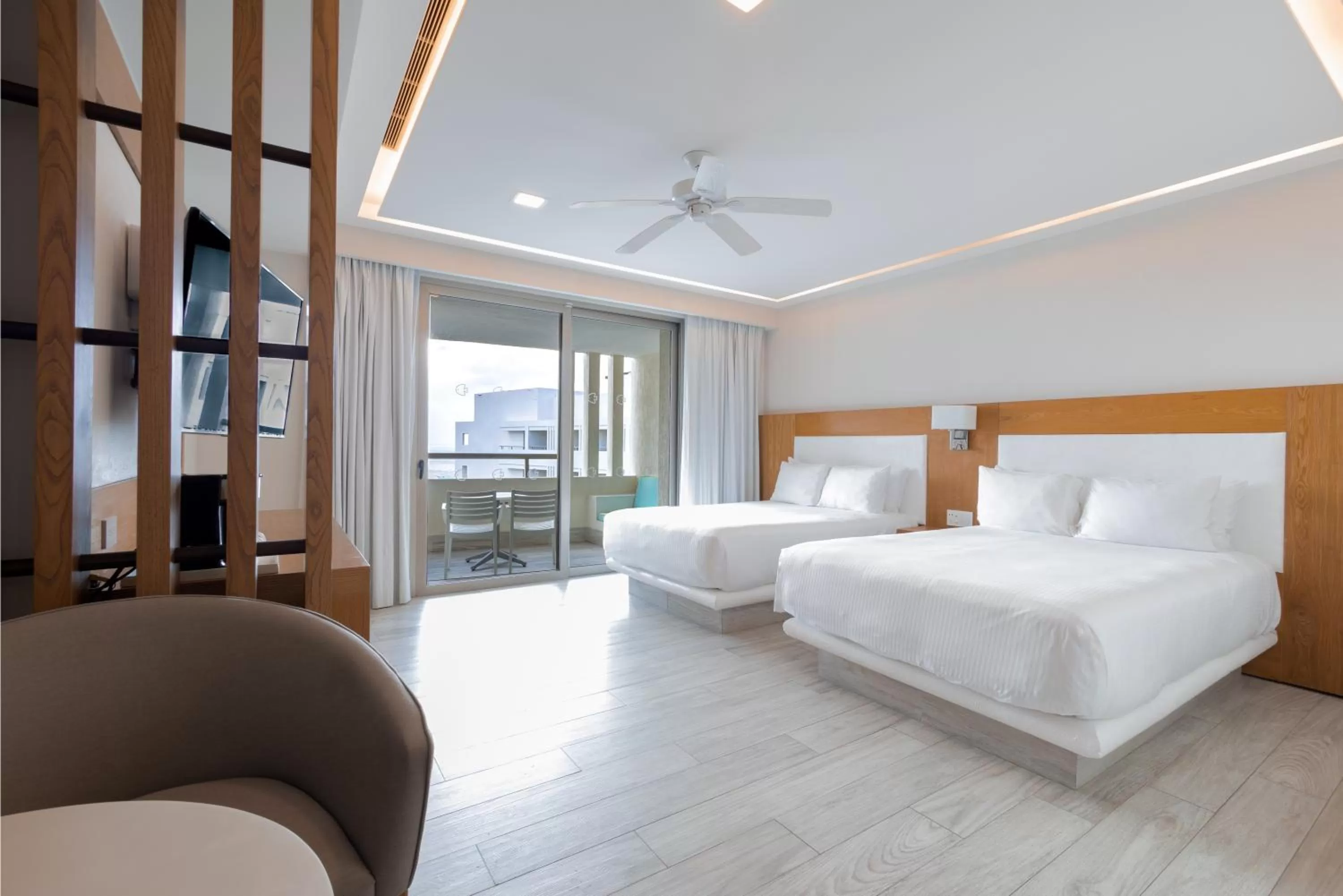 Bedroom, Bed in Izla Beach Front Hotel