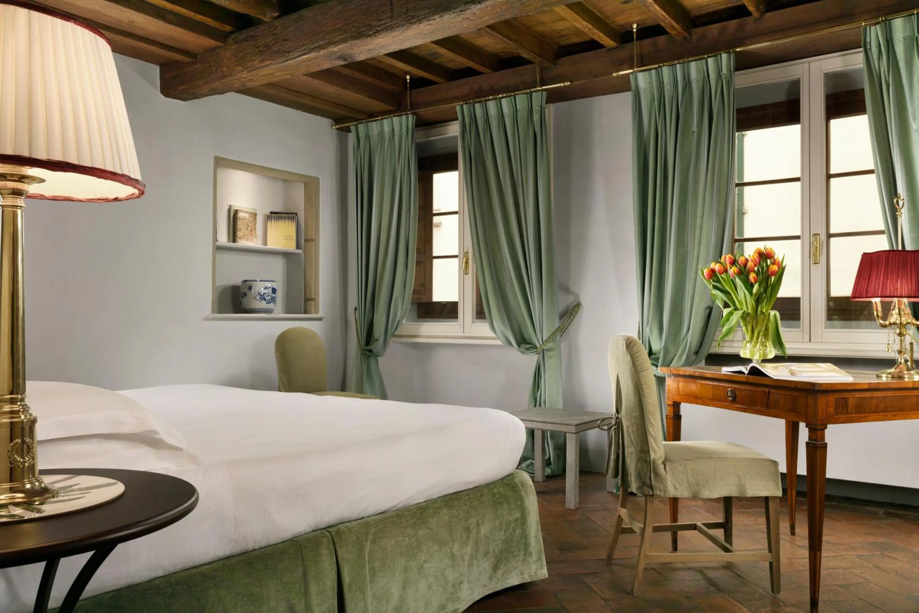 Bedroom, Bed in Al Palazzo del Marchese di Camugliano Residenza d'Epoca