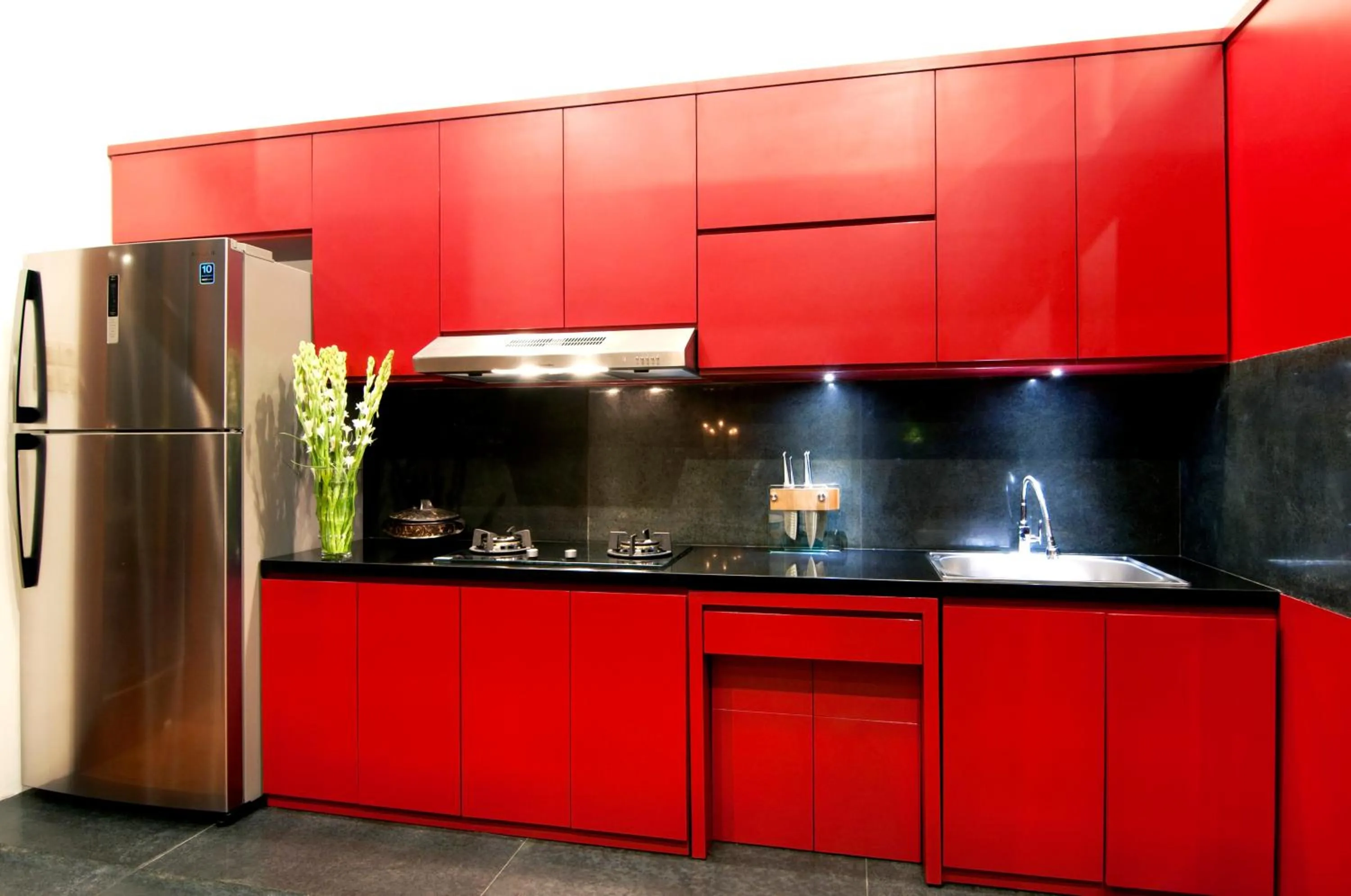 Kitchen or kitchenette in Villa Mulyono