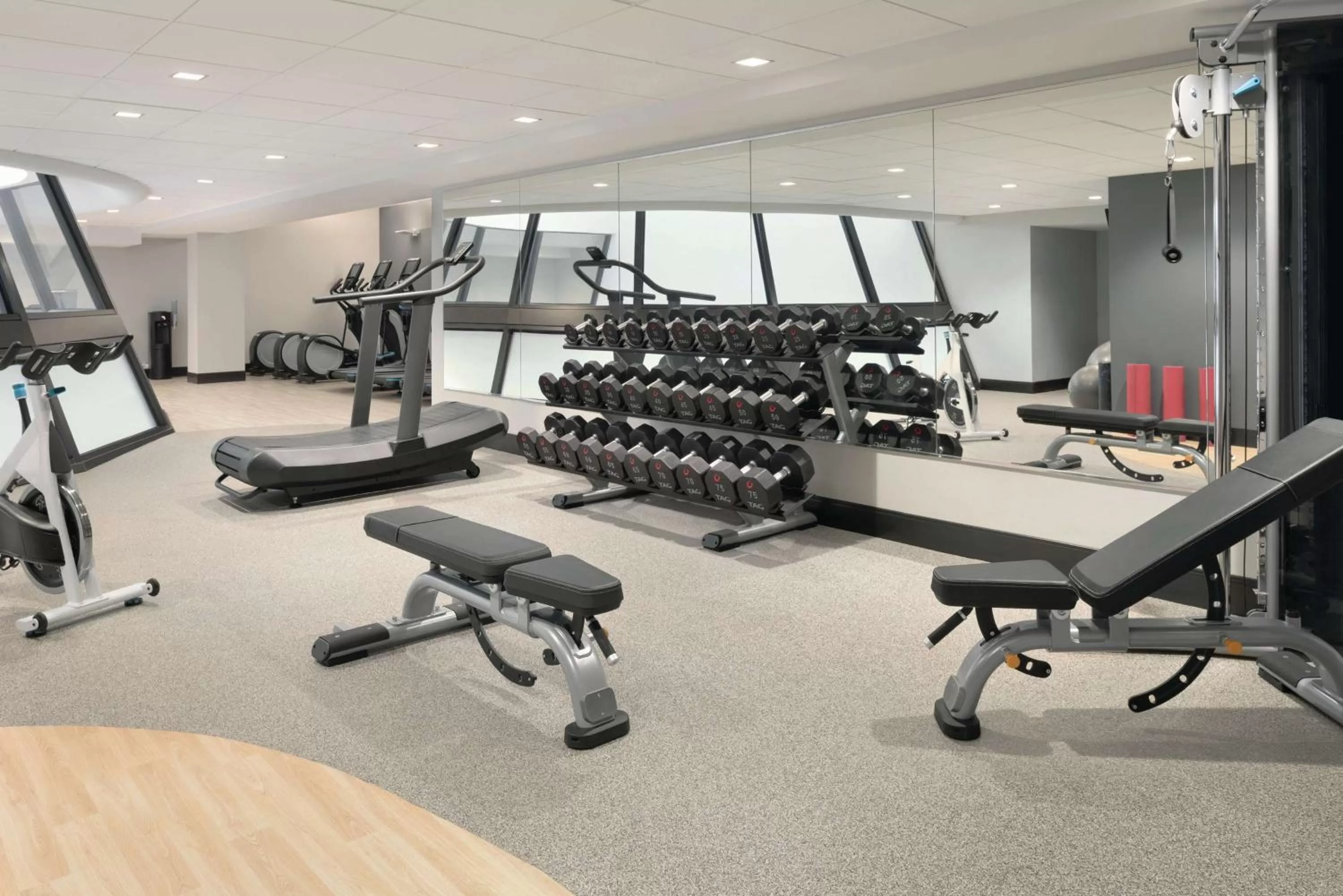 Fitness centre/facilities in Hilton Grand Vacations Club Chicago Magnificent Mile