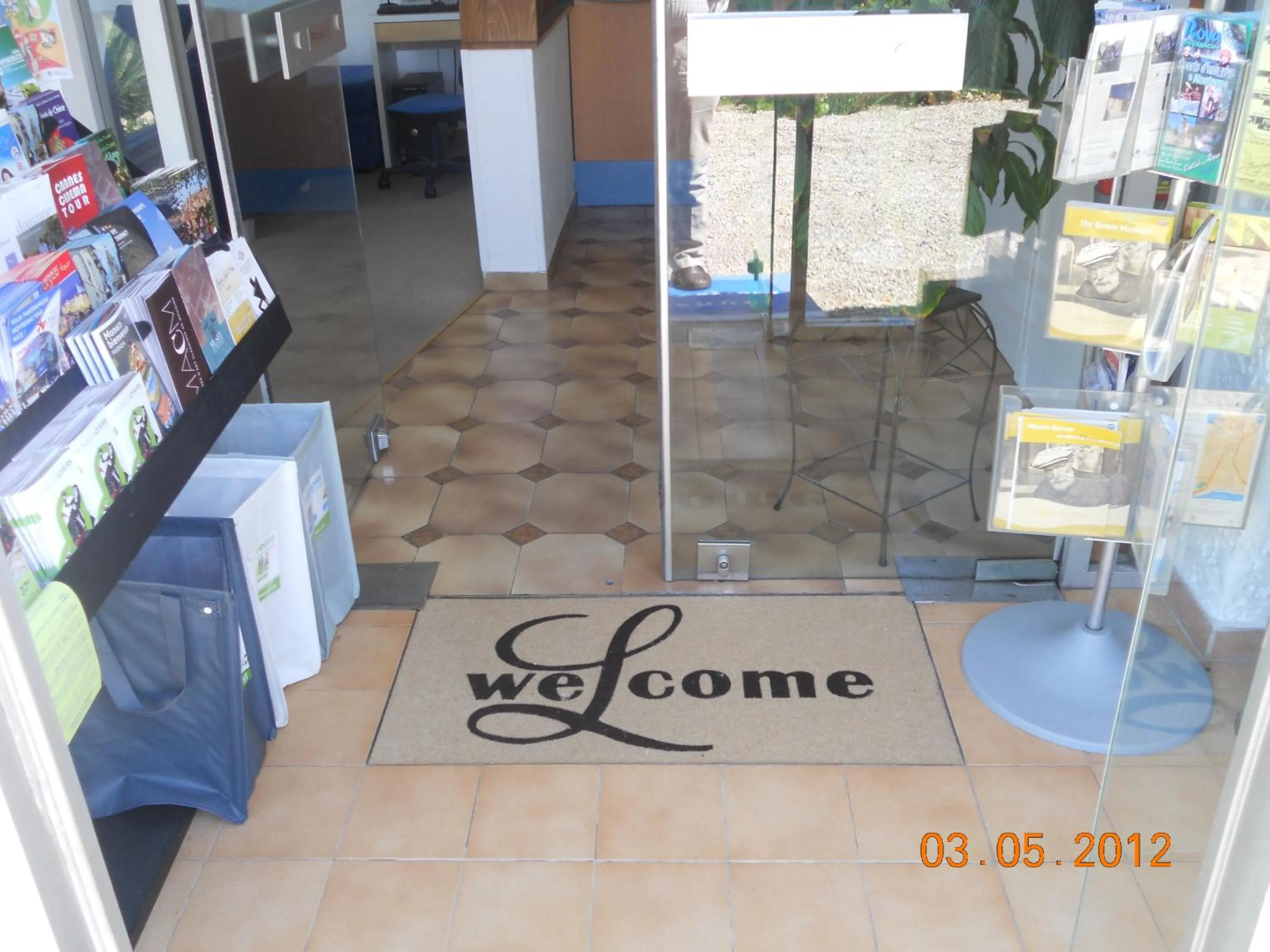 Lobby or reception in Hotel Cayrons Vence & St Paul de Vence