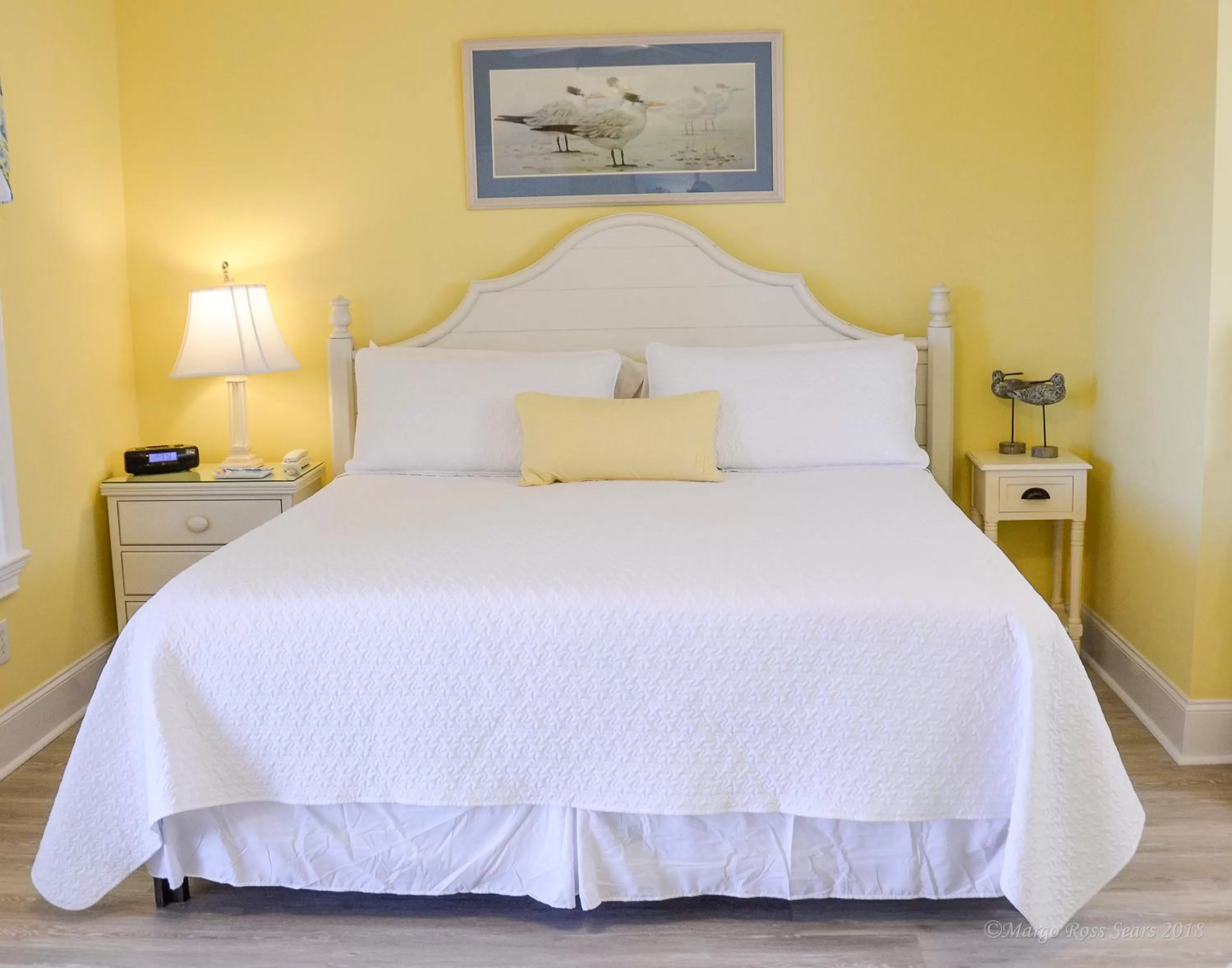 Bed in The Sunset Inn