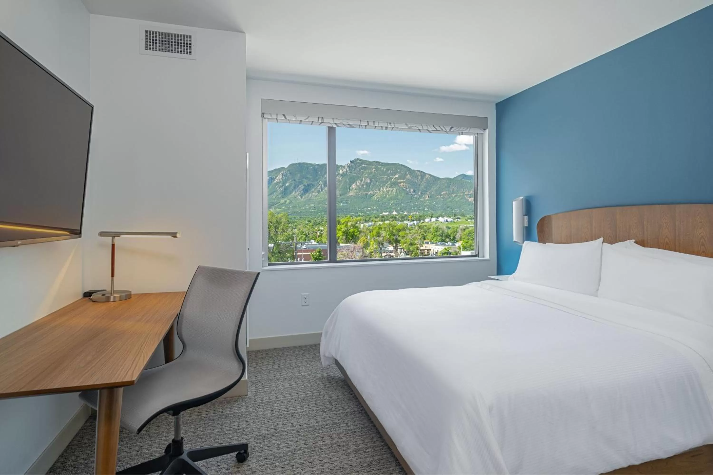 Photo of the whole room, Bed in Element Colorado Springs Downtown