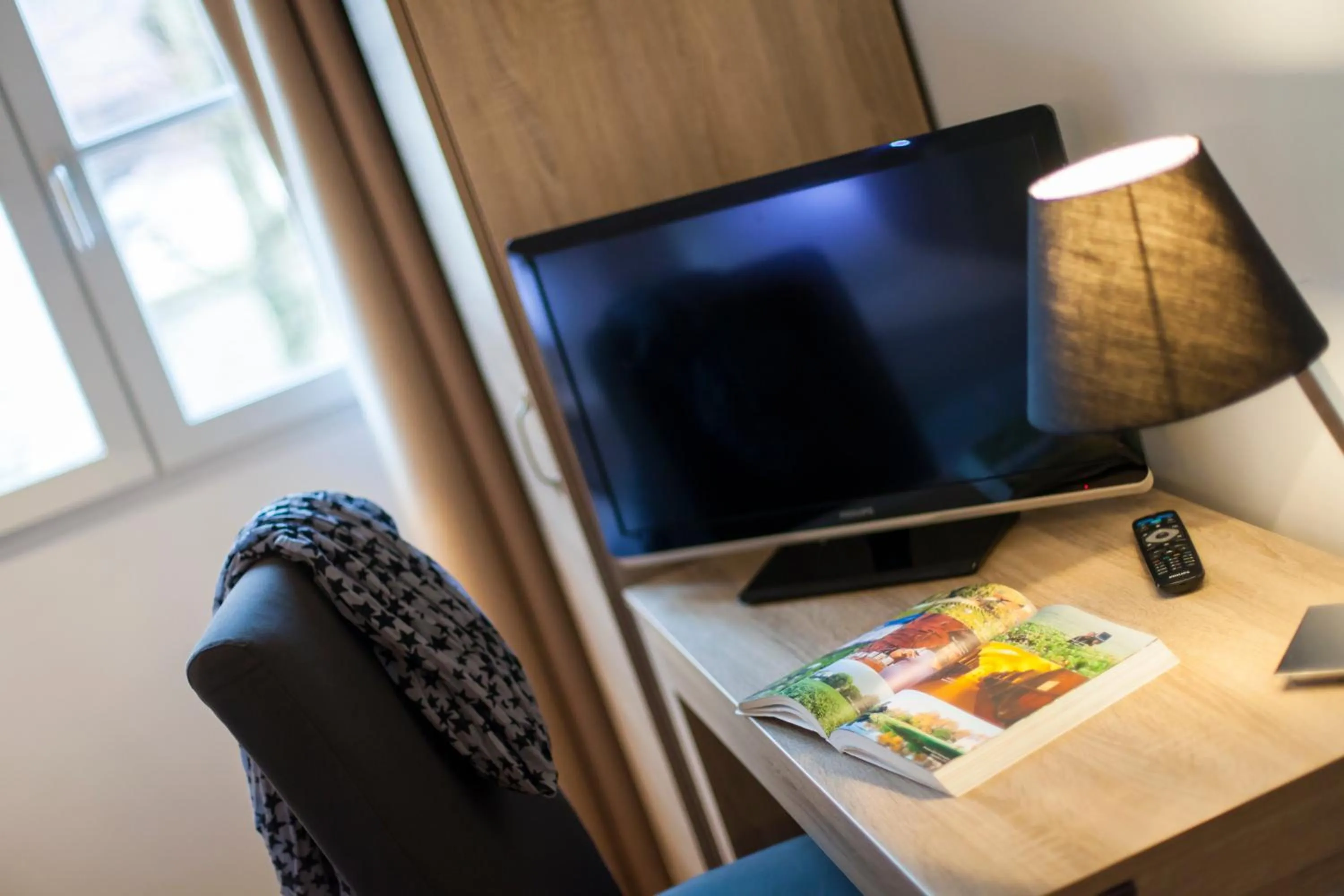 Comfort Double Room in Logis Hostellerie des Clos et restaurant Bistrot des grands crus