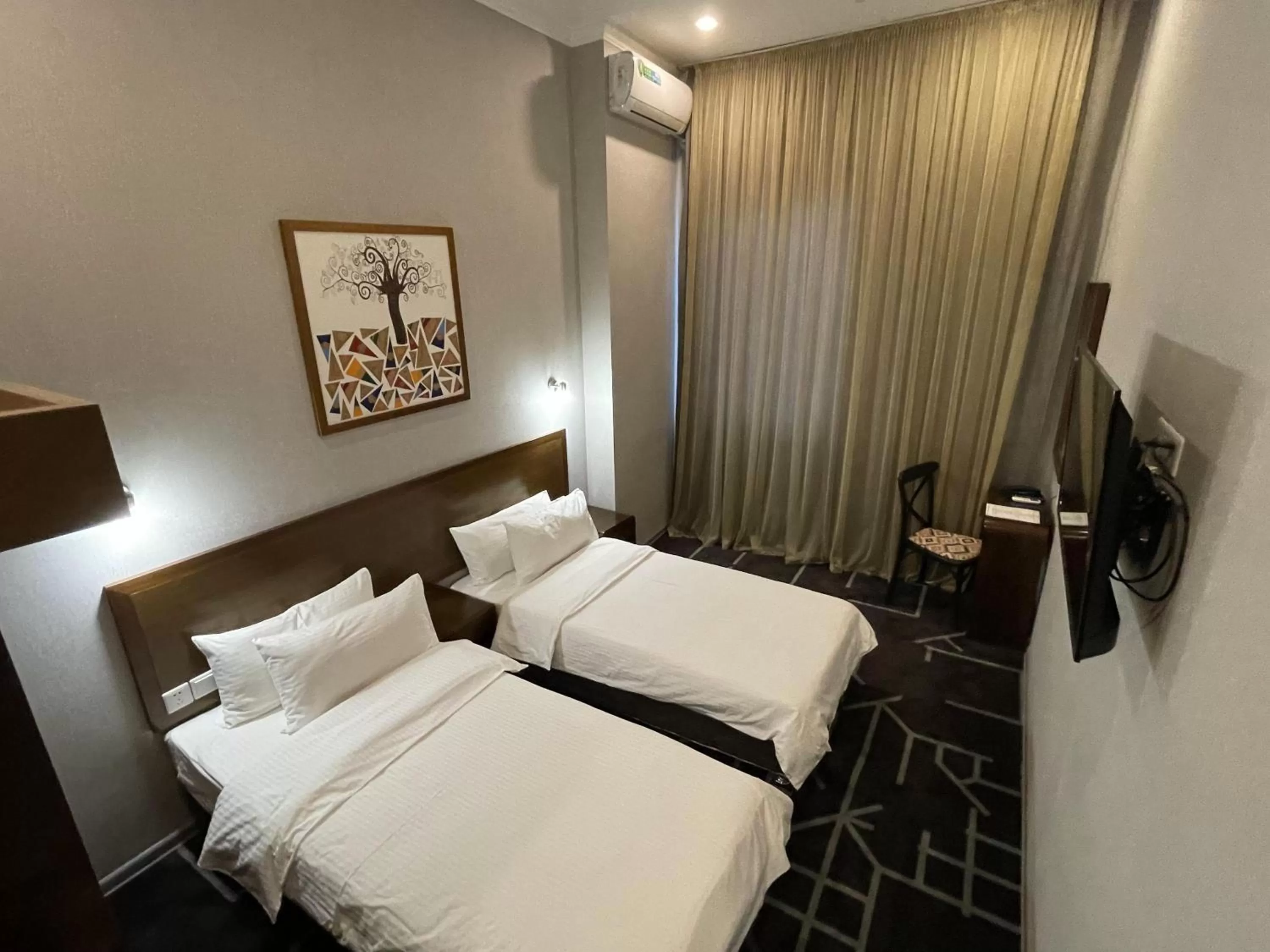 Photo of the whole room, Bed in City Centre Hotel