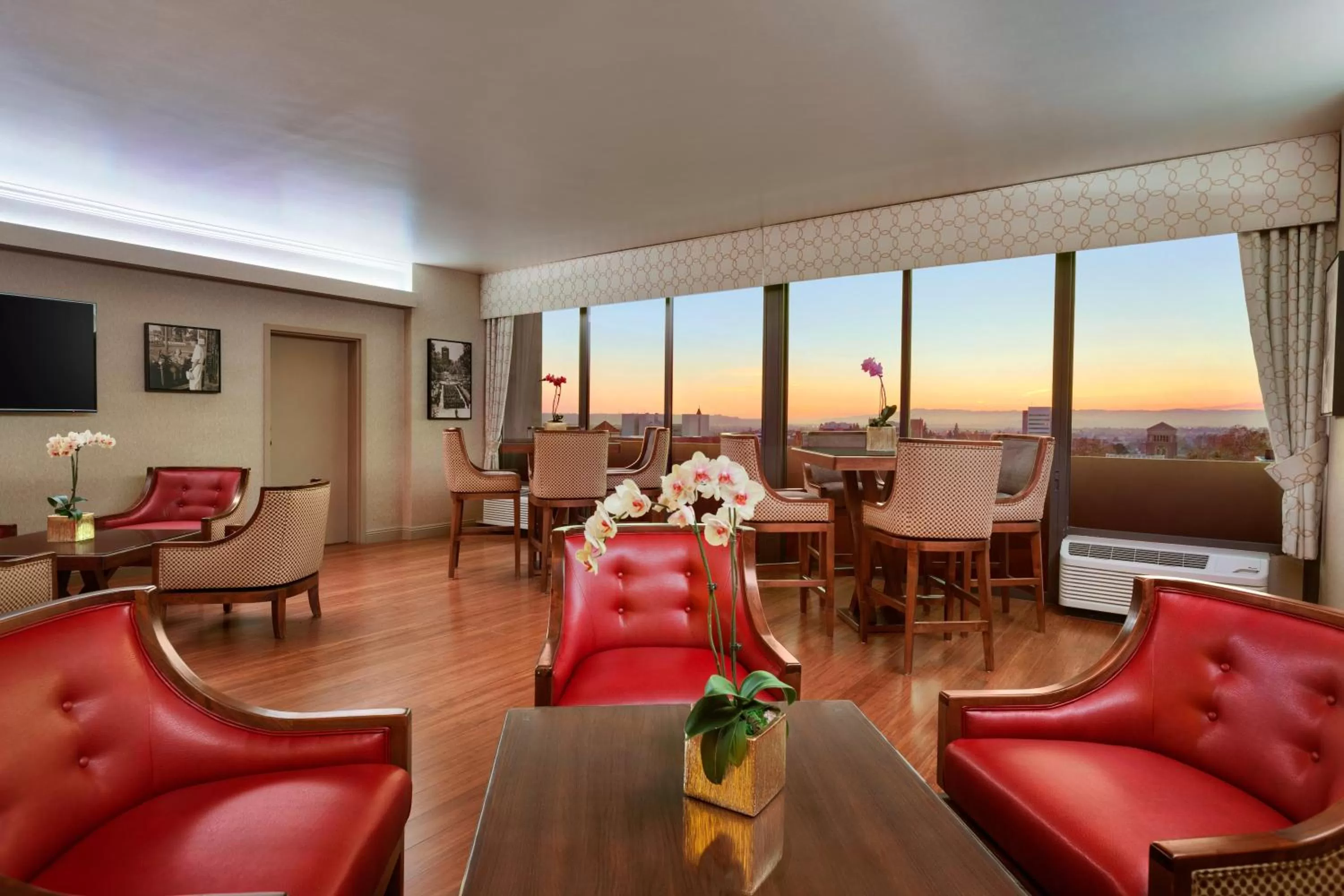 Communal lounge/ TV room in USC Hotel