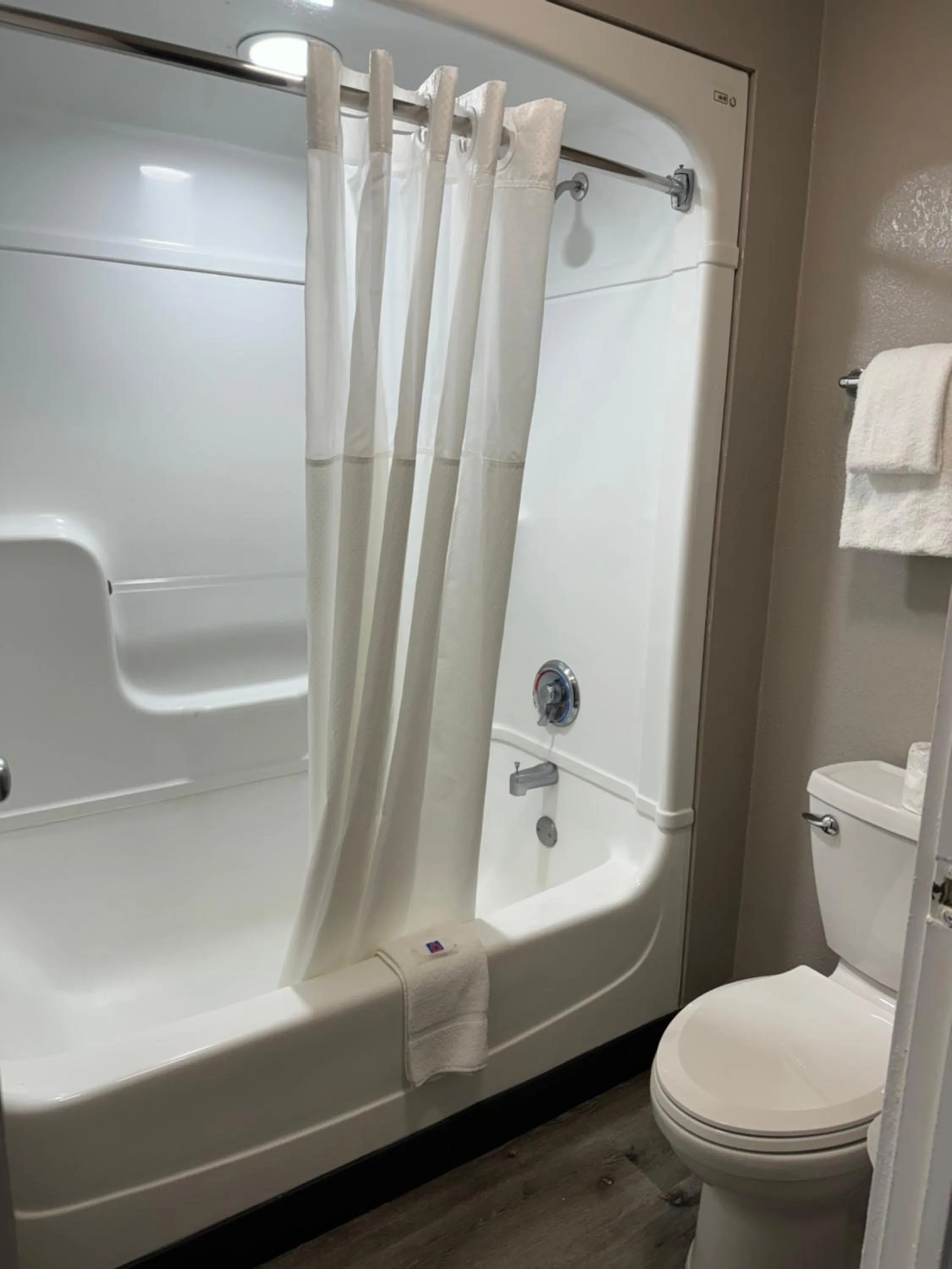 Shower in Motel 6-Bradenton, FL