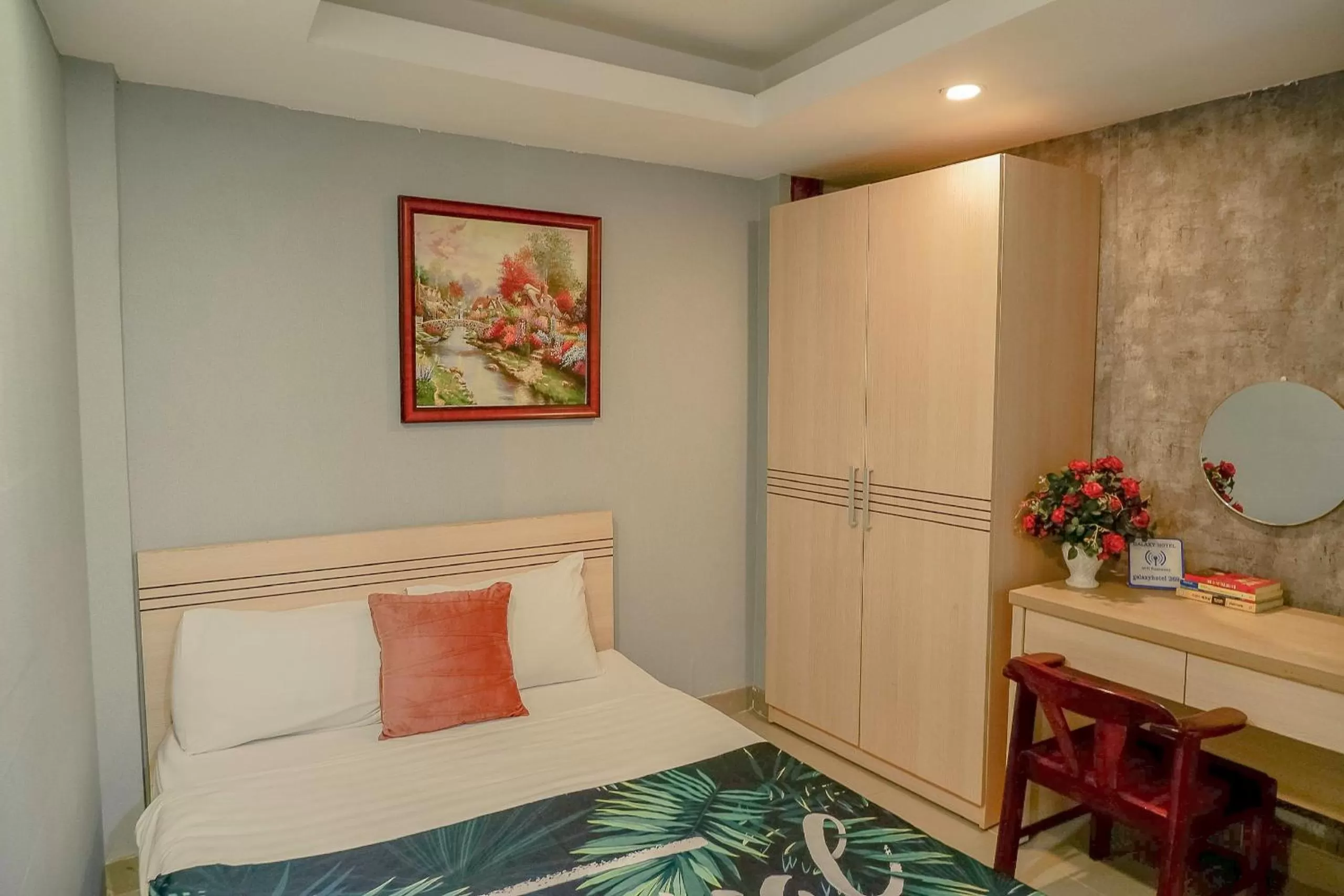 Bed in Galaxy Boutique Sai Gon Central Hotel