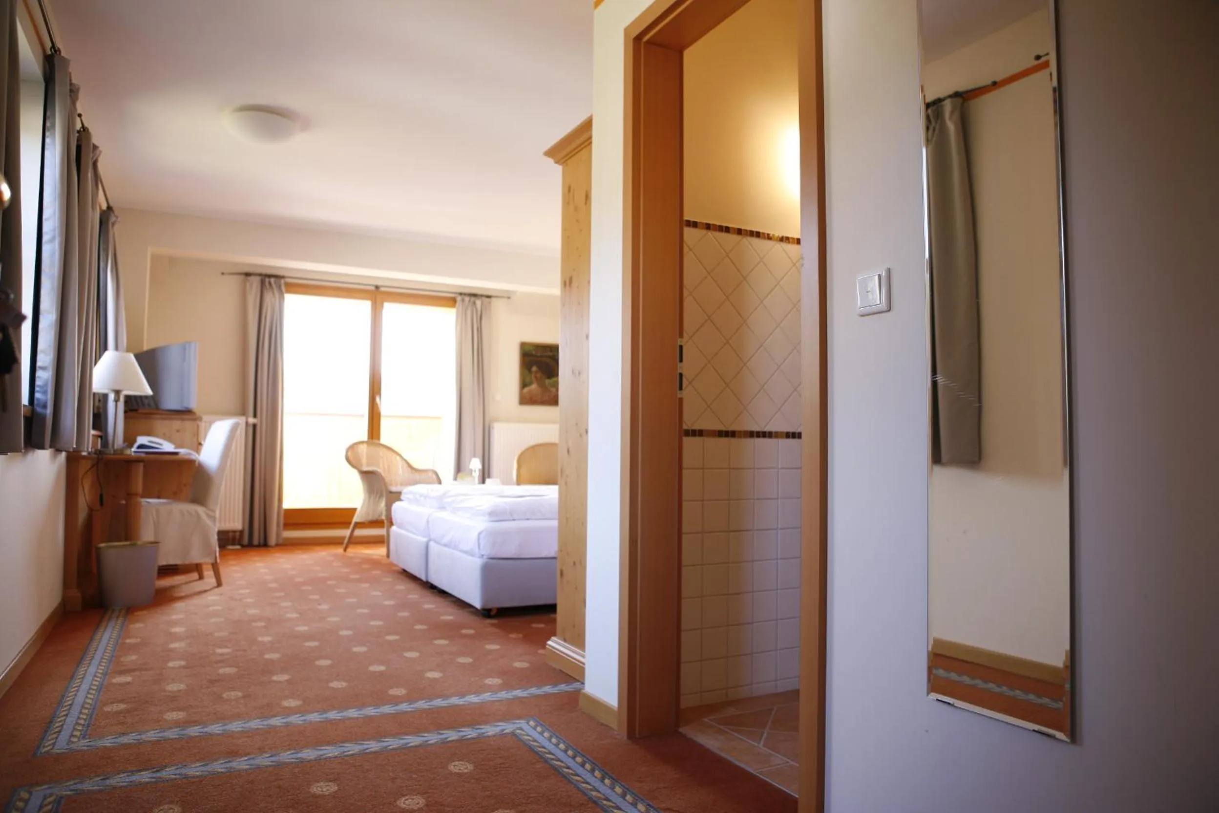 Staff, Bed in Hotel Gut Schmelmerhof