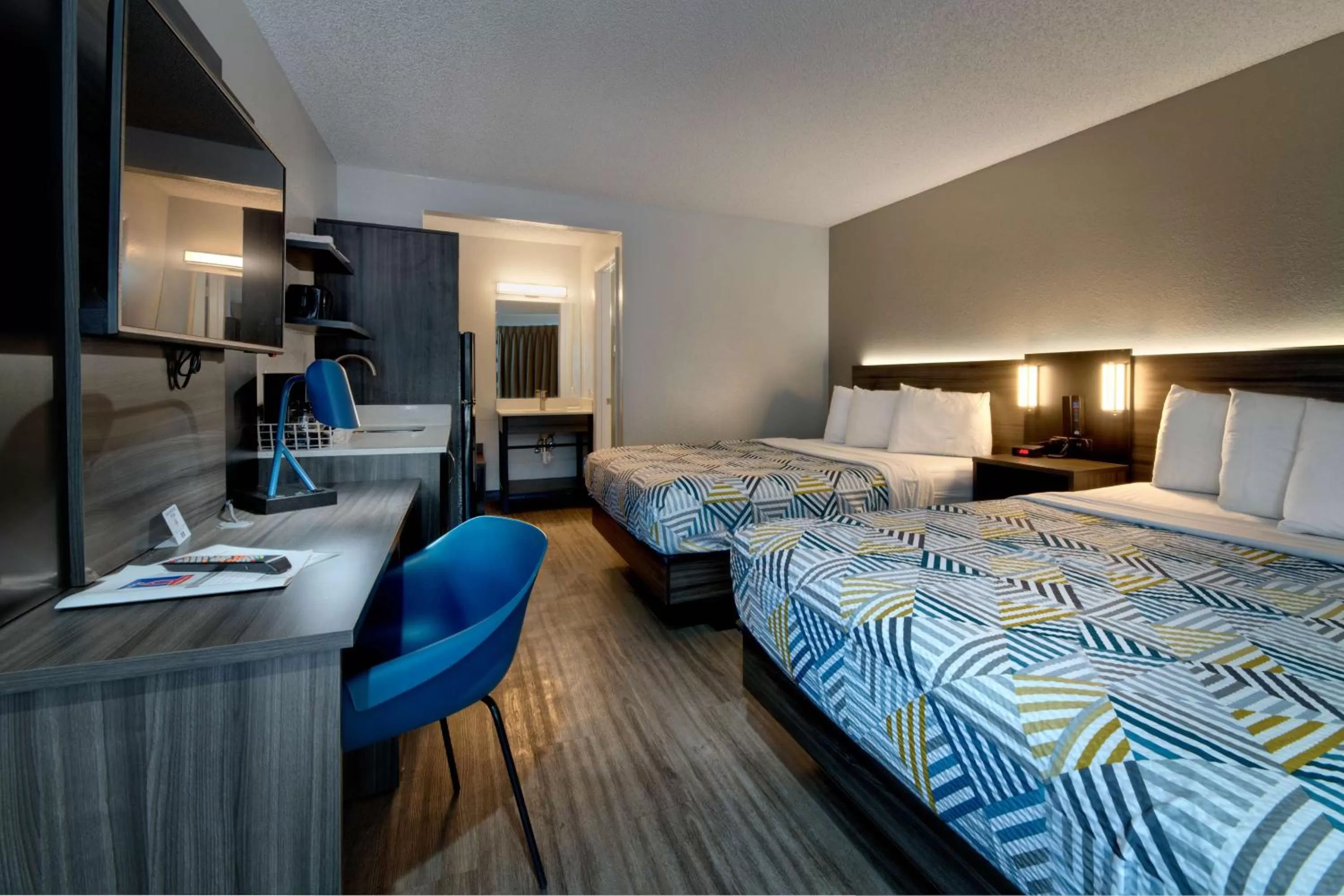 Photo of the whole room in Studio 6 Grand Junction, CO