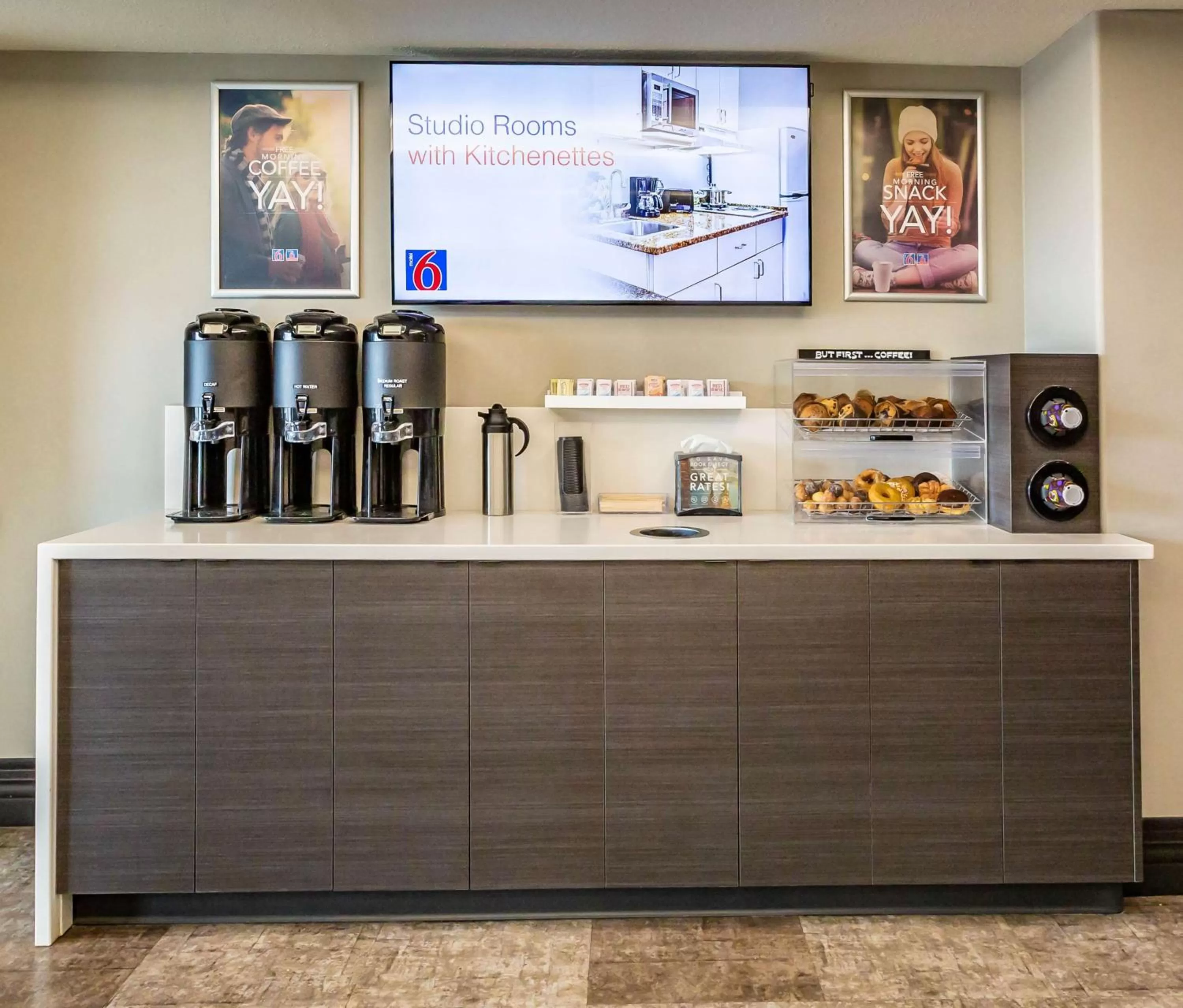 Lobby or reception in Motel 6-Saskatoon, SK