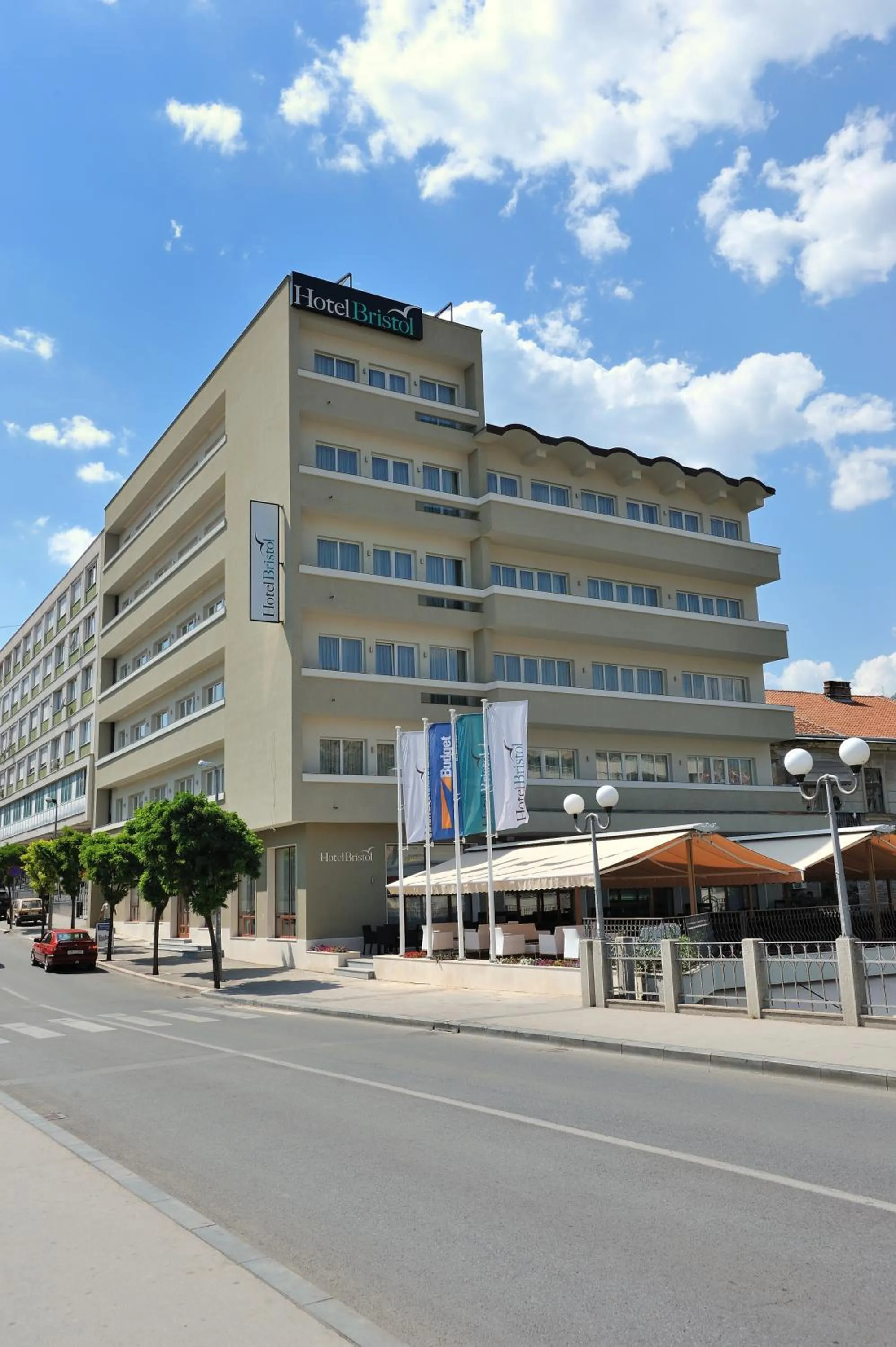 Facade/entrance in Hotel Bristol