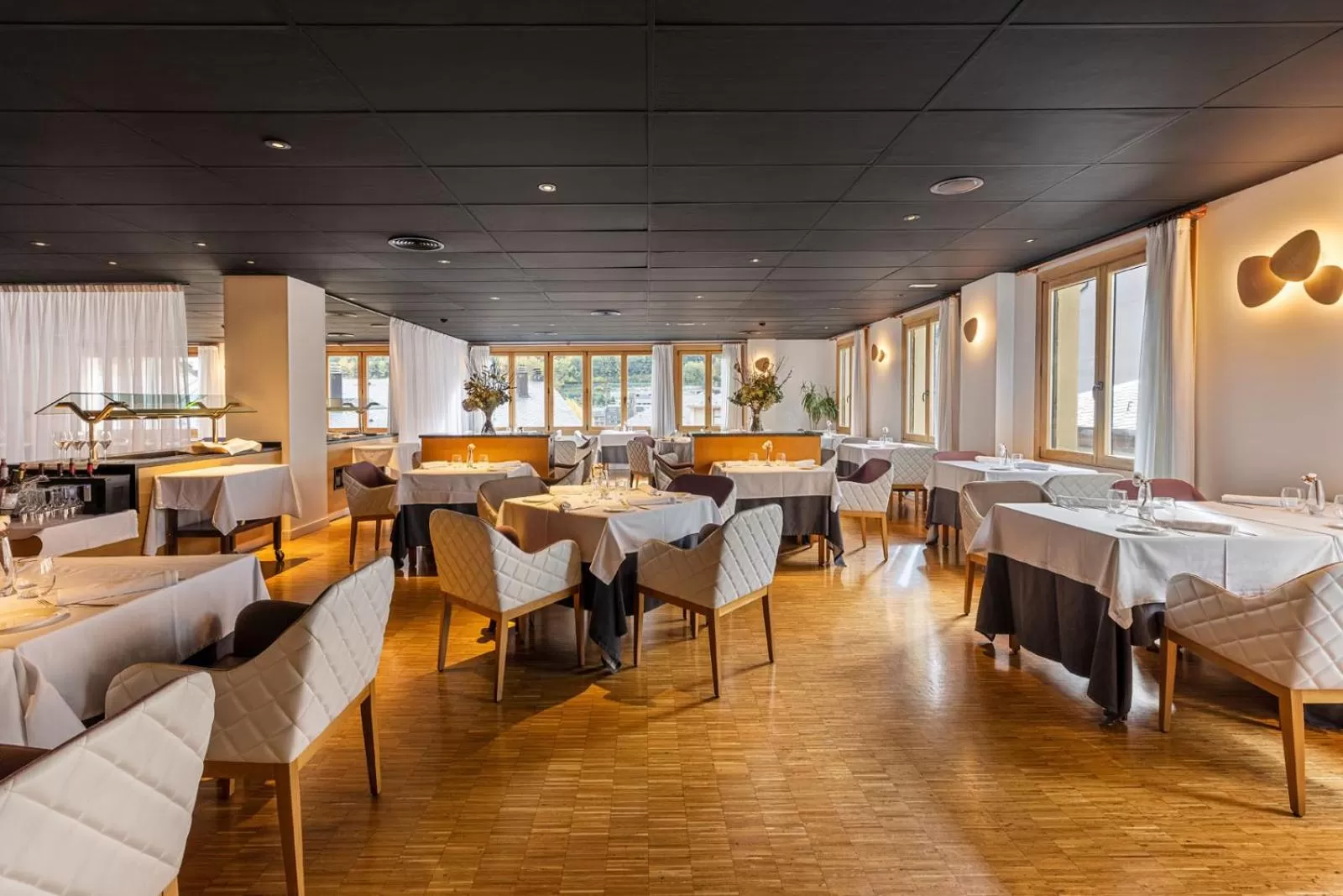 Restaurant/places to eat in Hotel de l'Isard