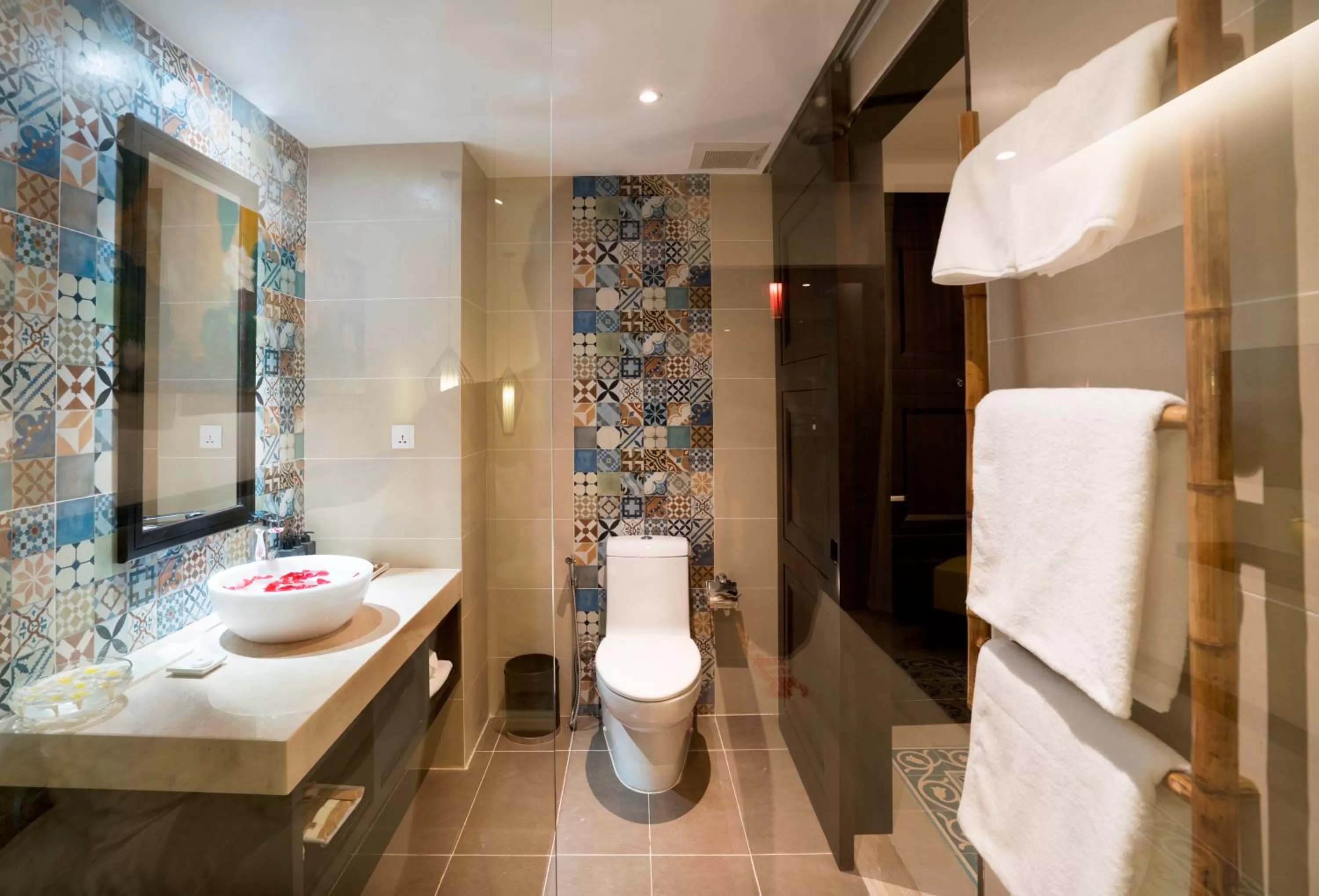 Shower in SENVILA Boutique Resort & Spa