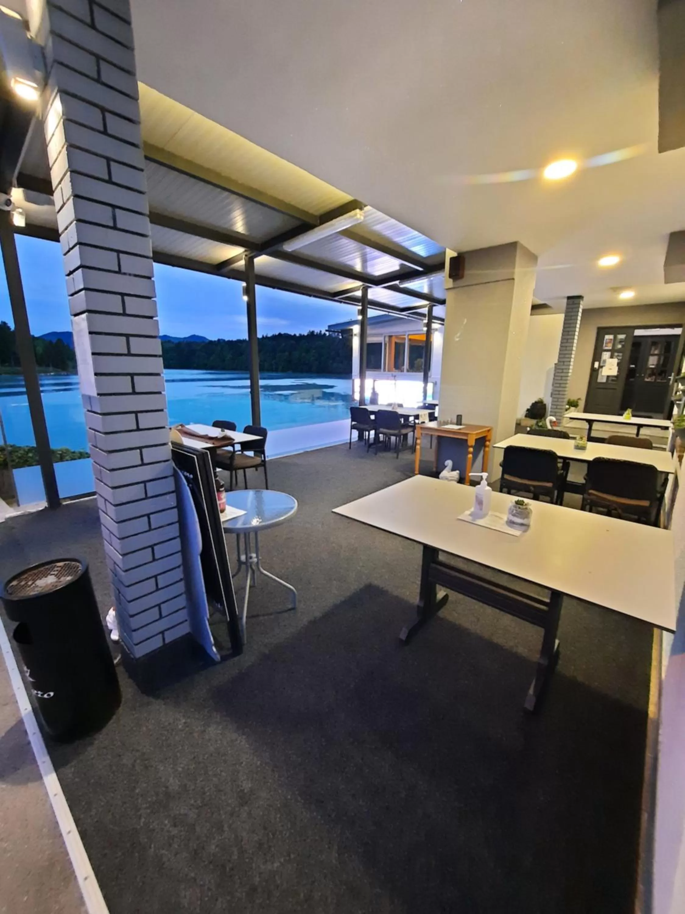 Patio in Gostisce Jezero