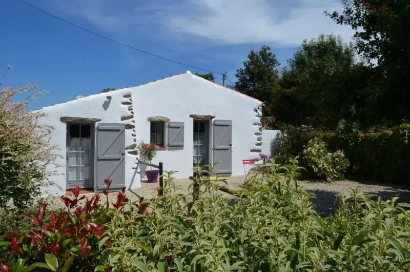 Property Building in Les granges du chiron Property Building in Les granges du chiron