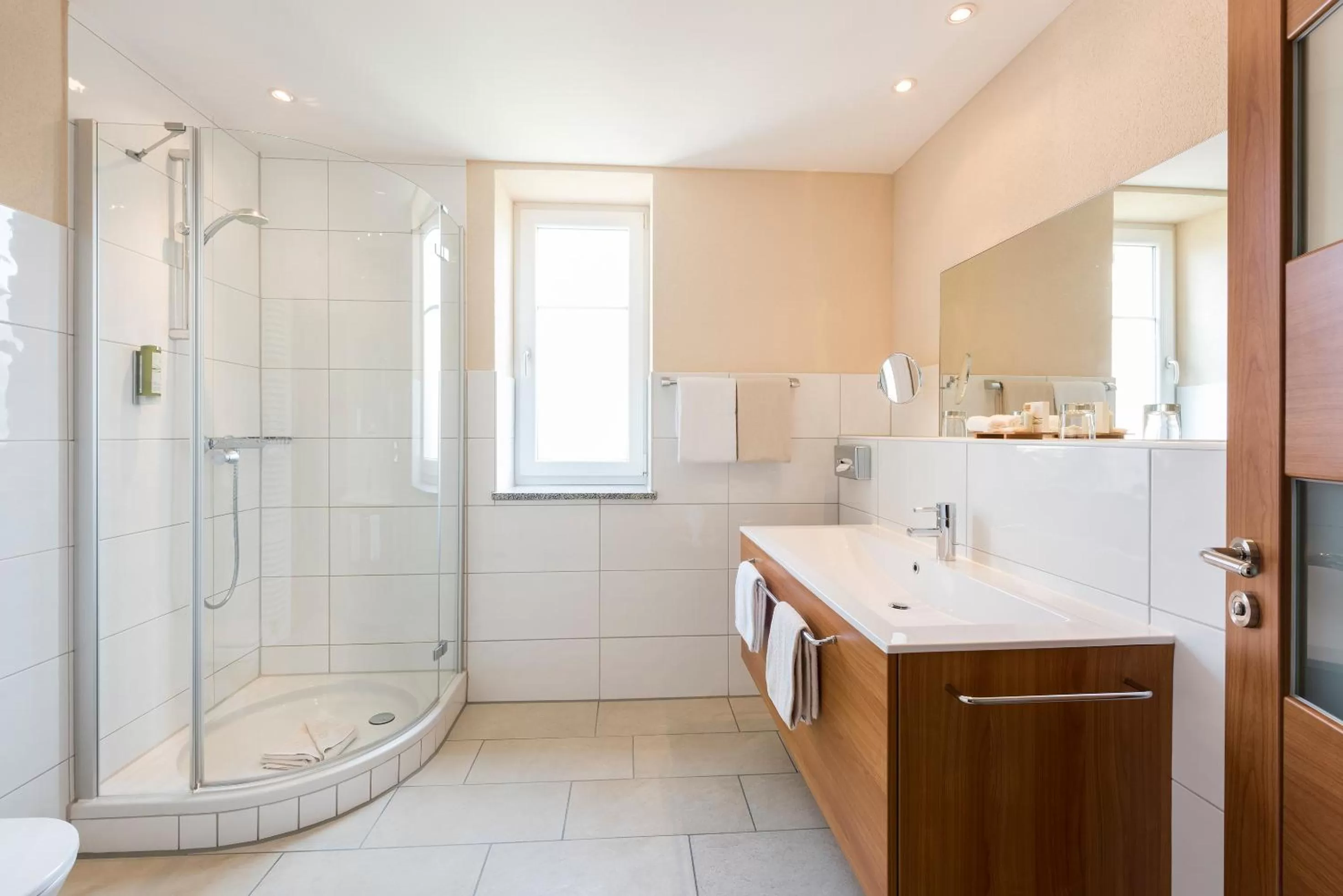 Bathroom in Best Western Plus Parkhotel Maximilian Ottobeuren