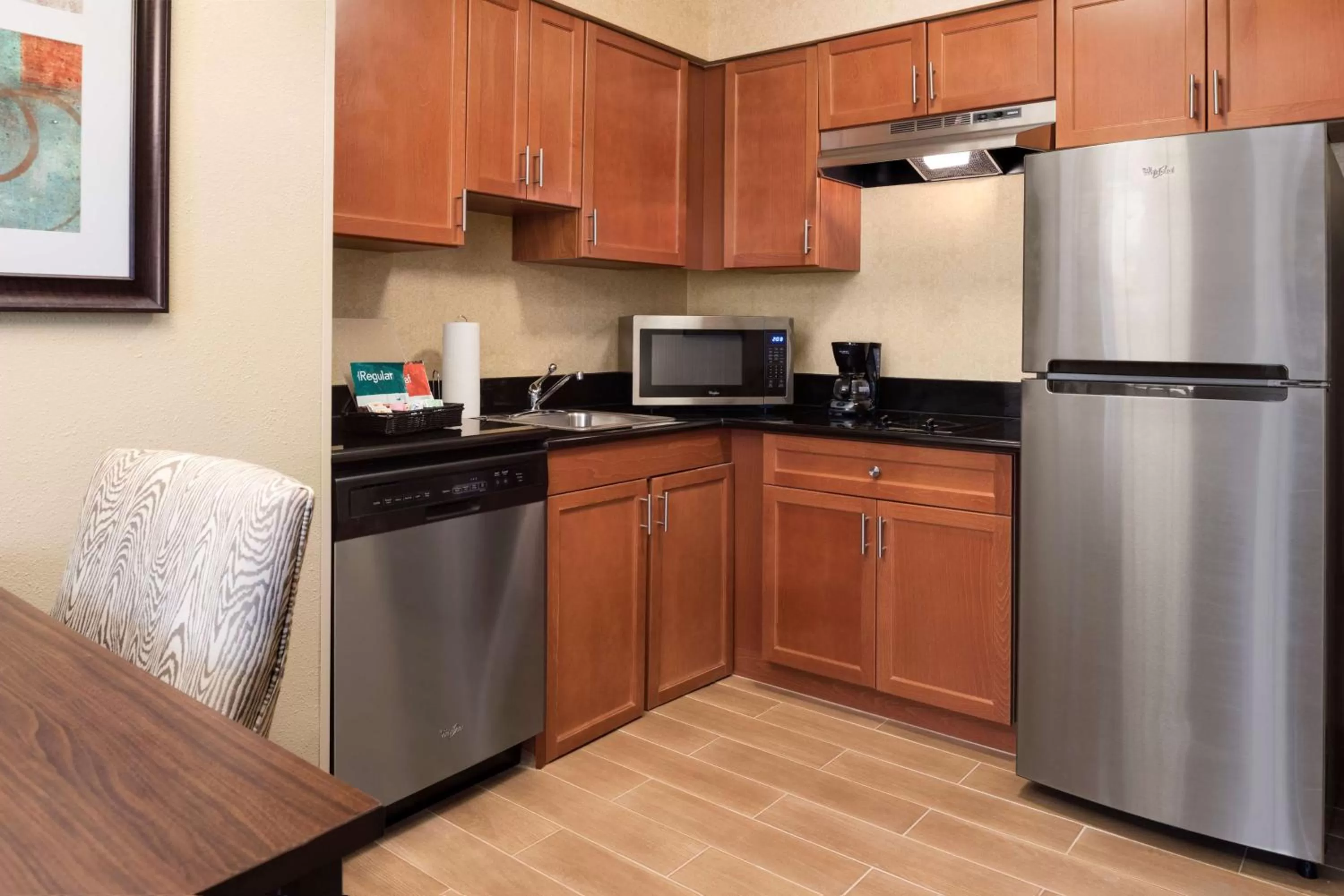 Kitchen or kitchenette in Homewood Suites by Hilton Columbus-Hilliard