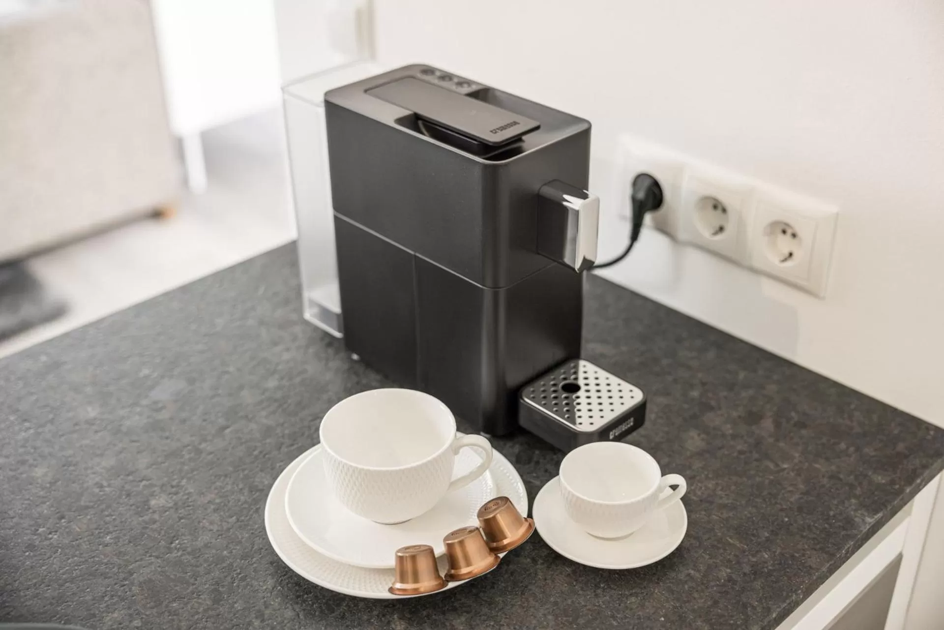 Coffee/tea facilities in Max Studios