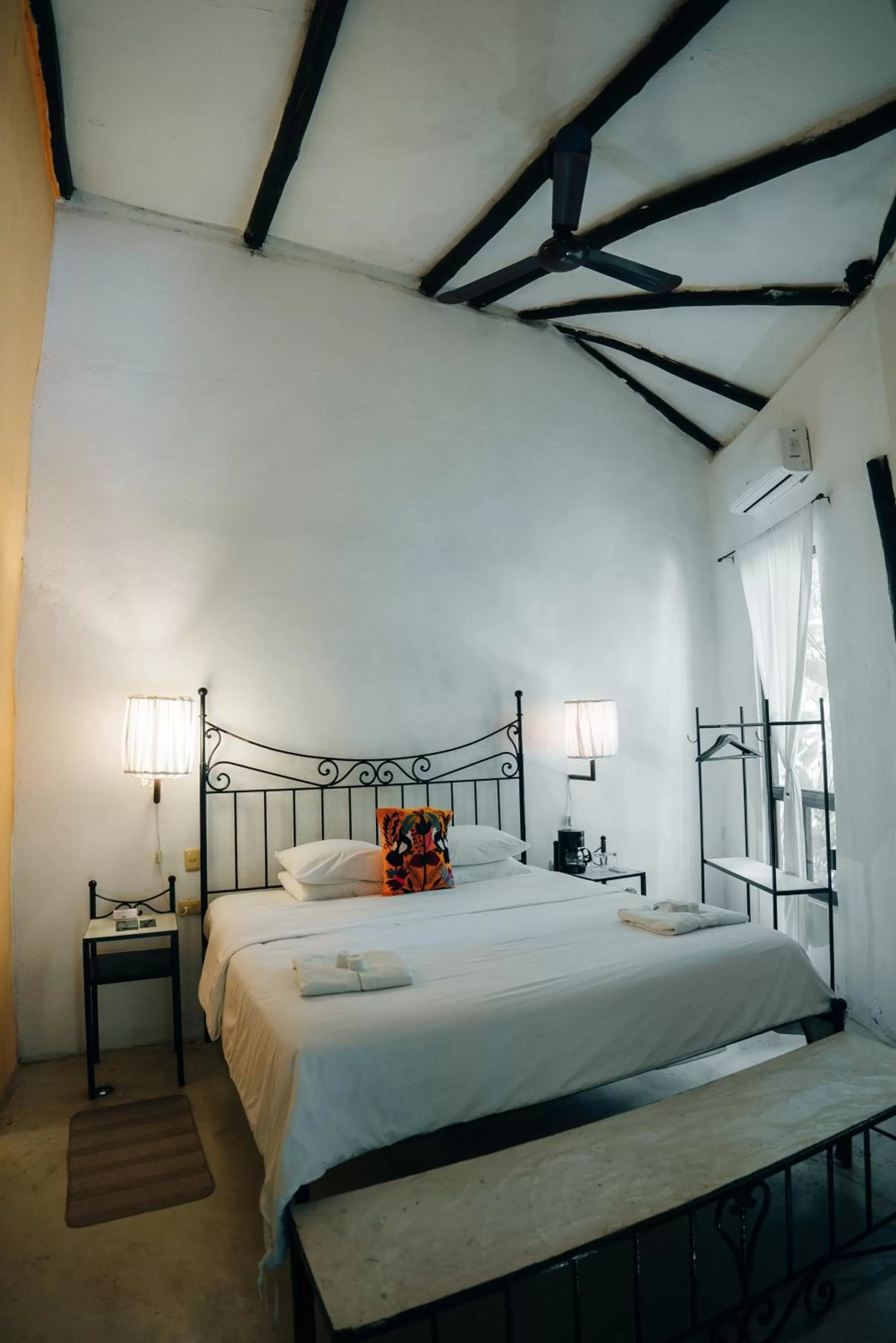 Bed in Piedra de Agua Palenque