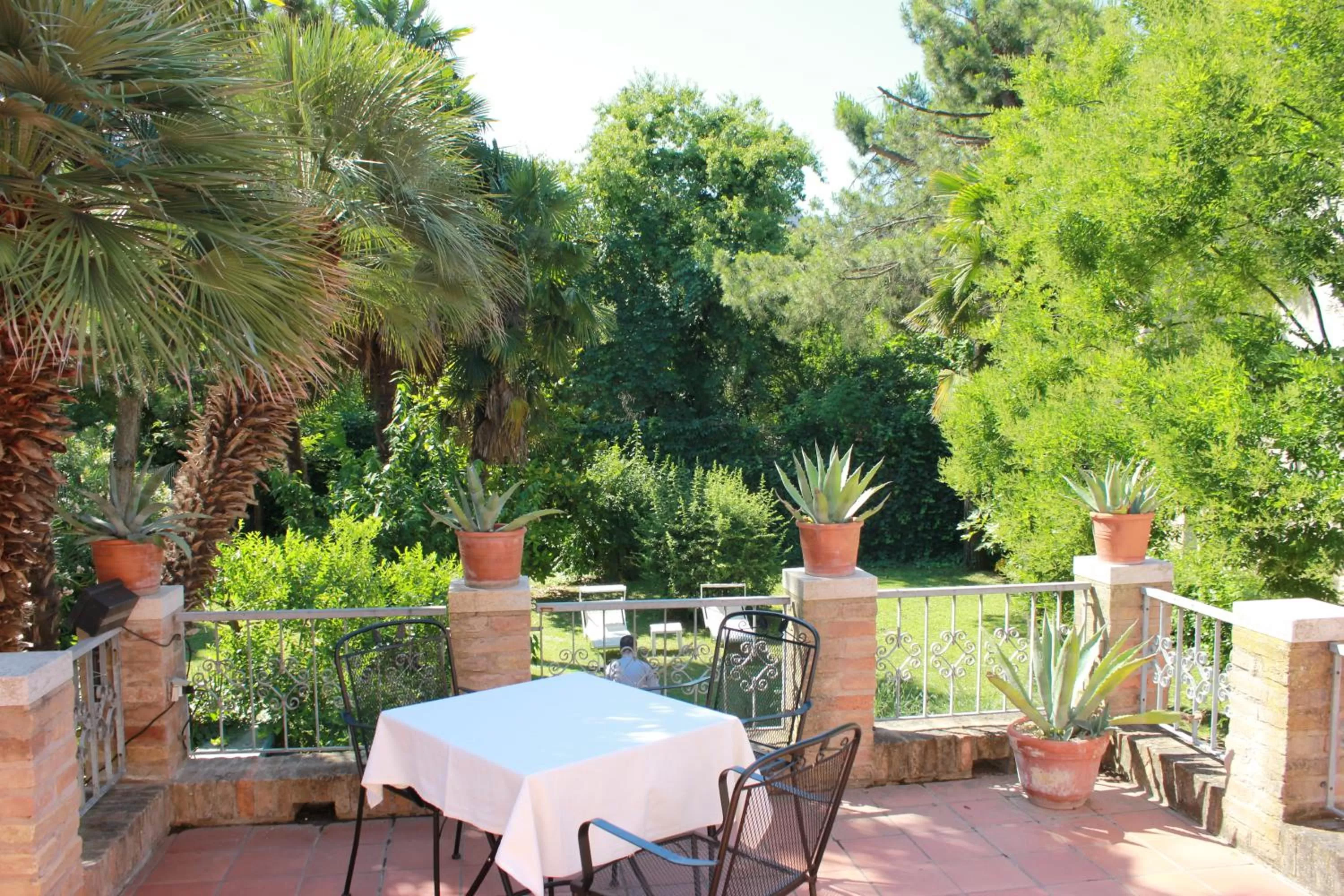 Balcony/Terrace in Ai Giardini di San Vitale