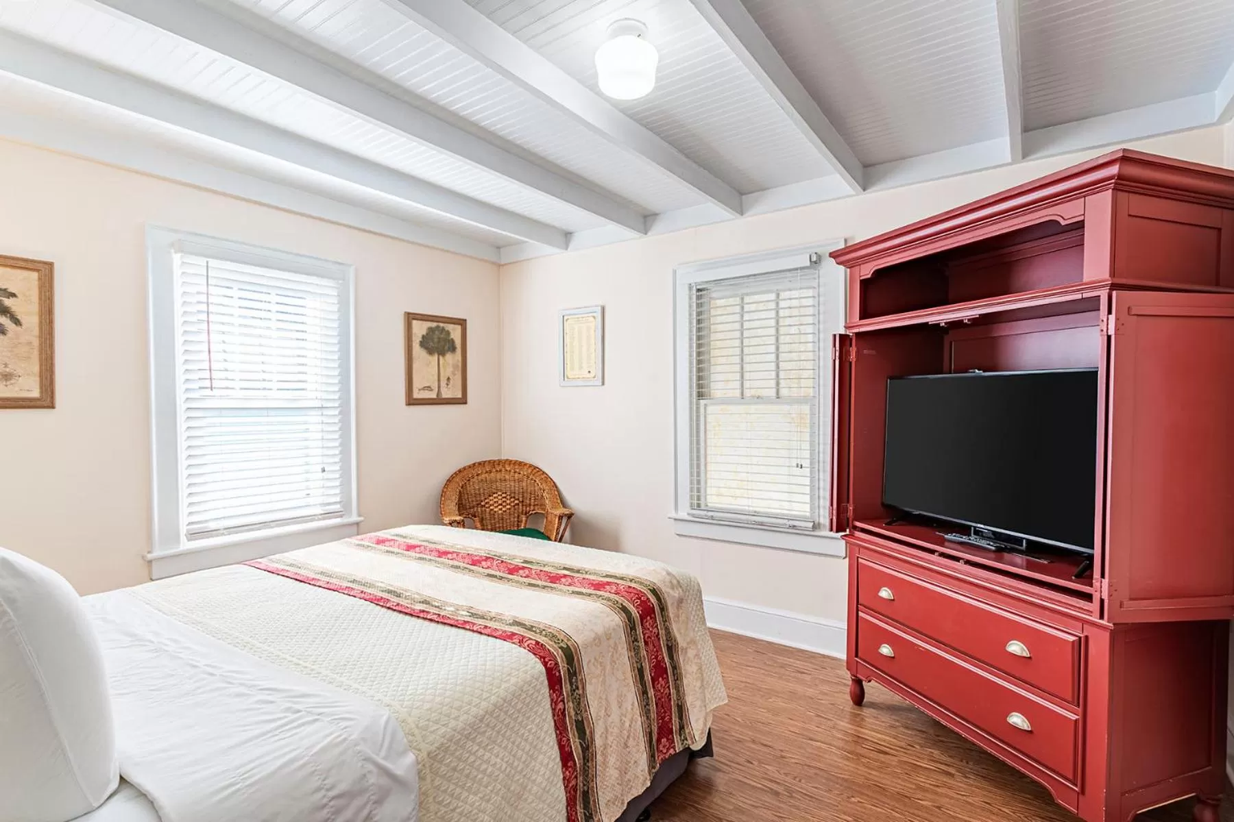 Bed in Island Motel OBX