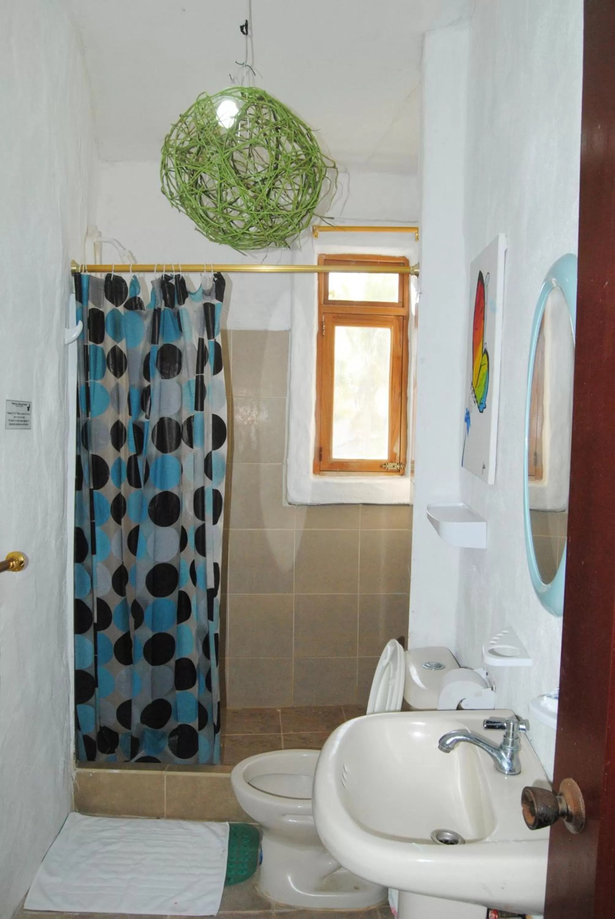 Shower, Bathroom in Hostal Galapagos by Bar de Beto