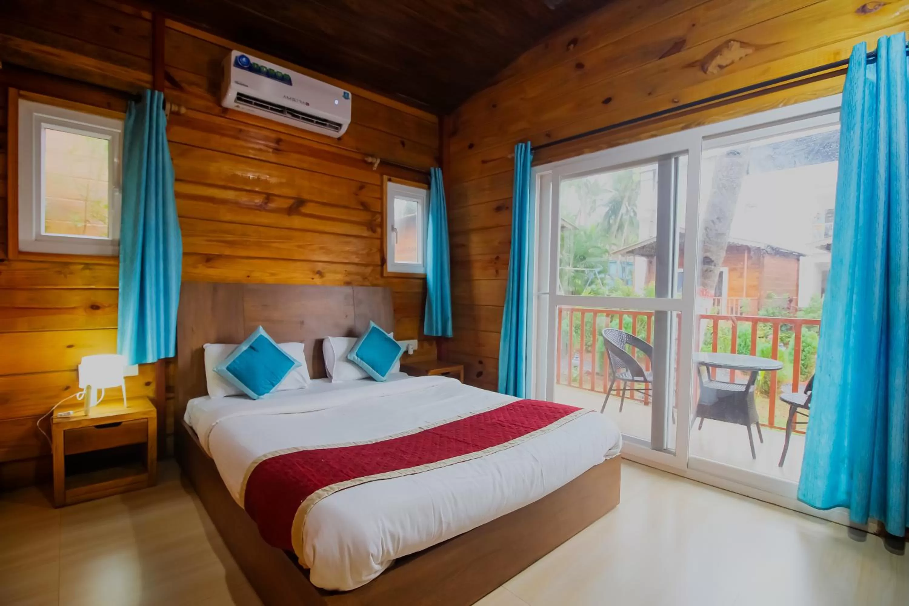 Photo of the whole room in Mariners Bay Beach Resort