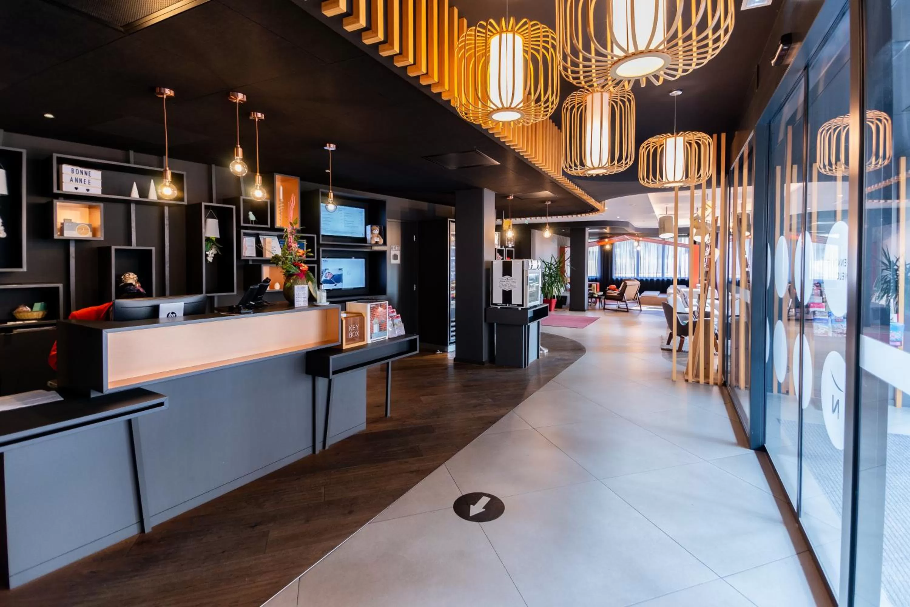 Lobby or reception in Novotel Suites Colmar Centre