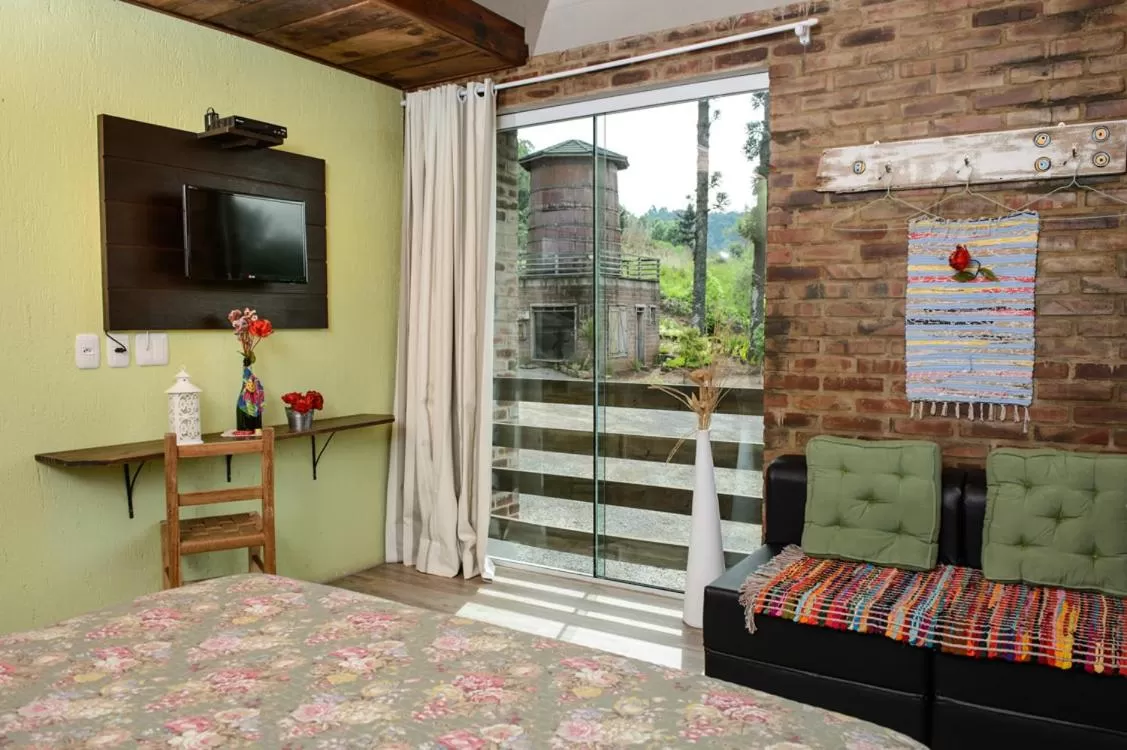 Day, Bed in Bina's Haus Pousada, Cafeteria e Atelier