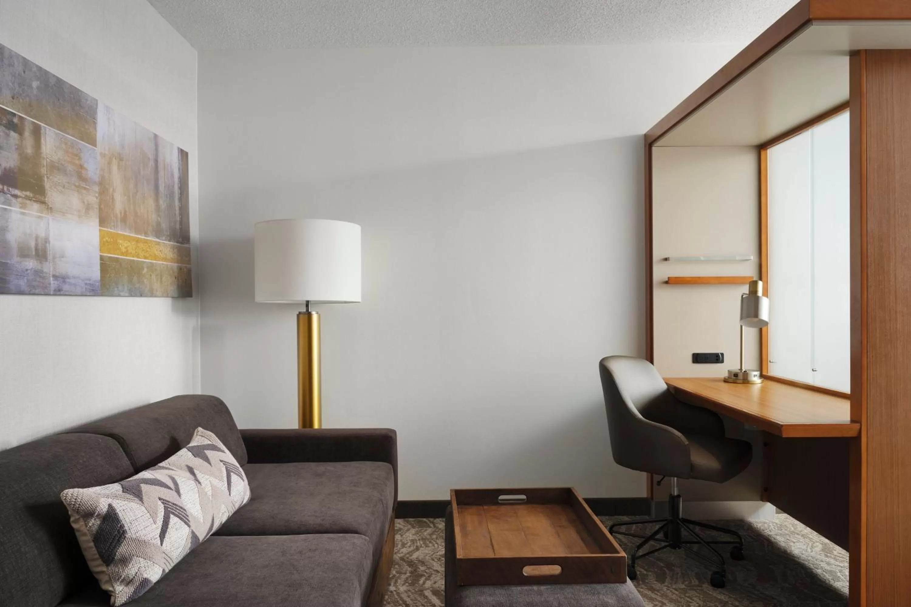 Living room in SpringHill Suites by Marriott Pittsburgh Mt. Lebanon