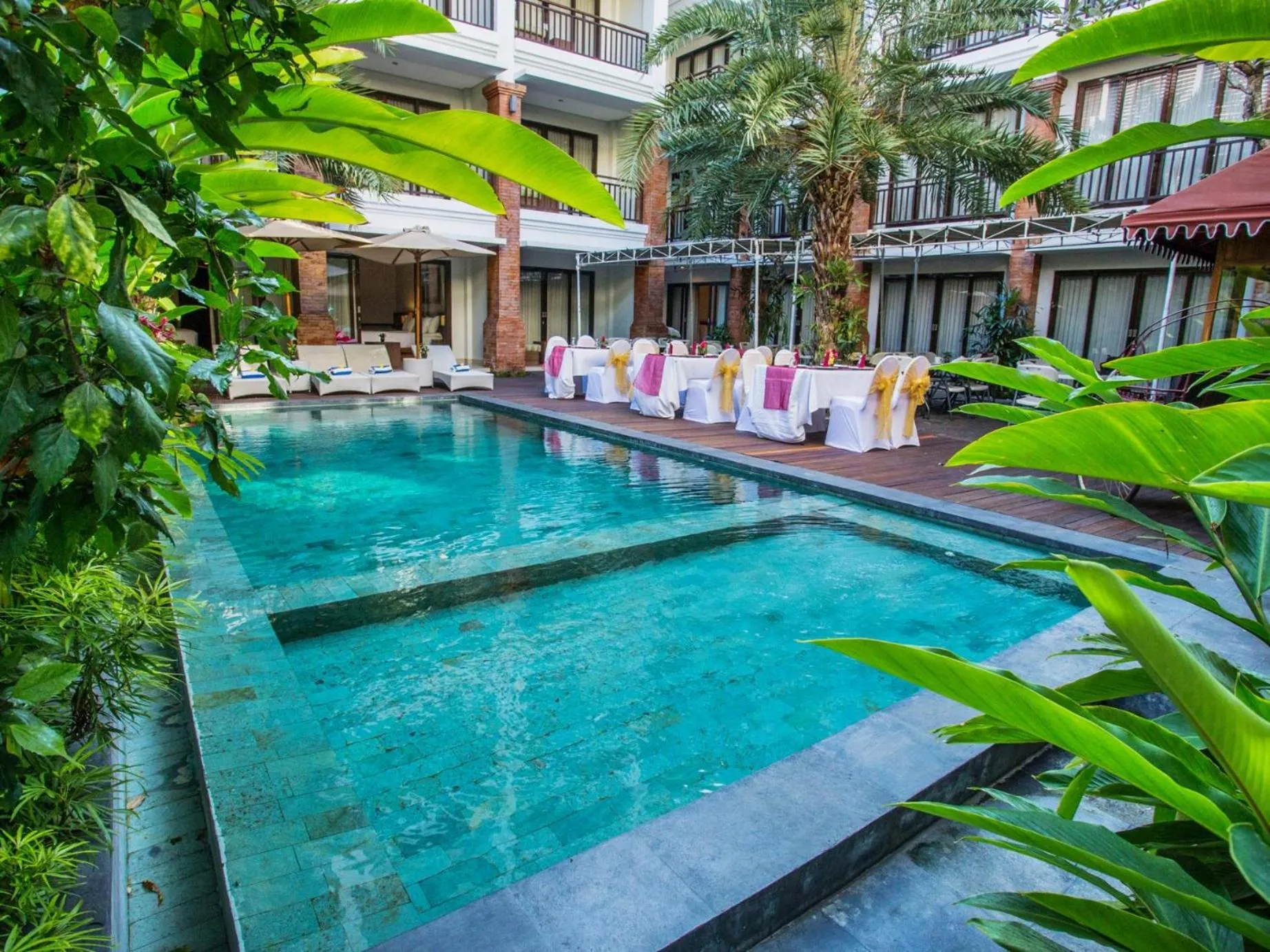 Grand Mirah Boutique Hotel