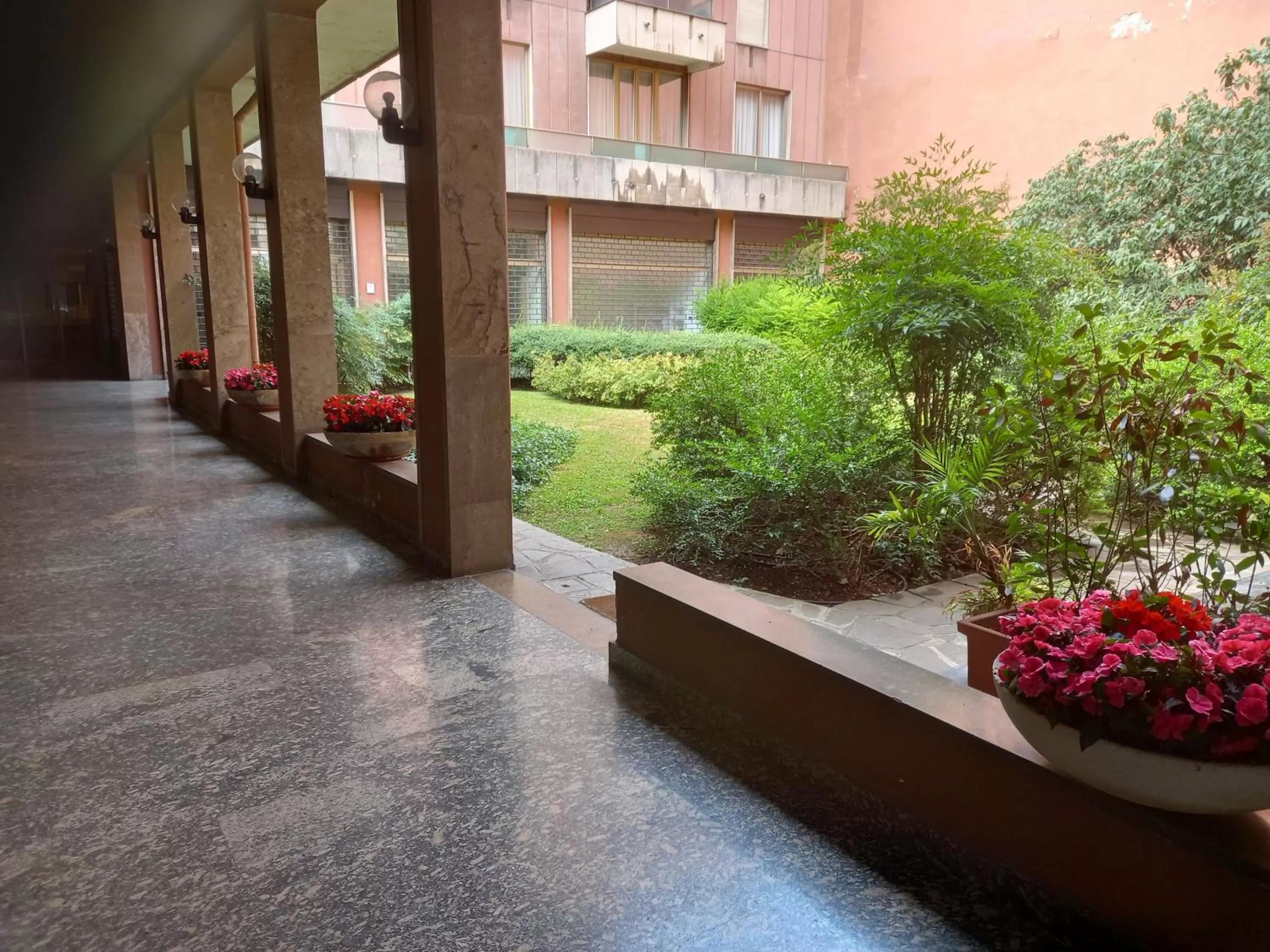 Facade/entrance, Property Building in Residence House Aramis Milano -with free parking