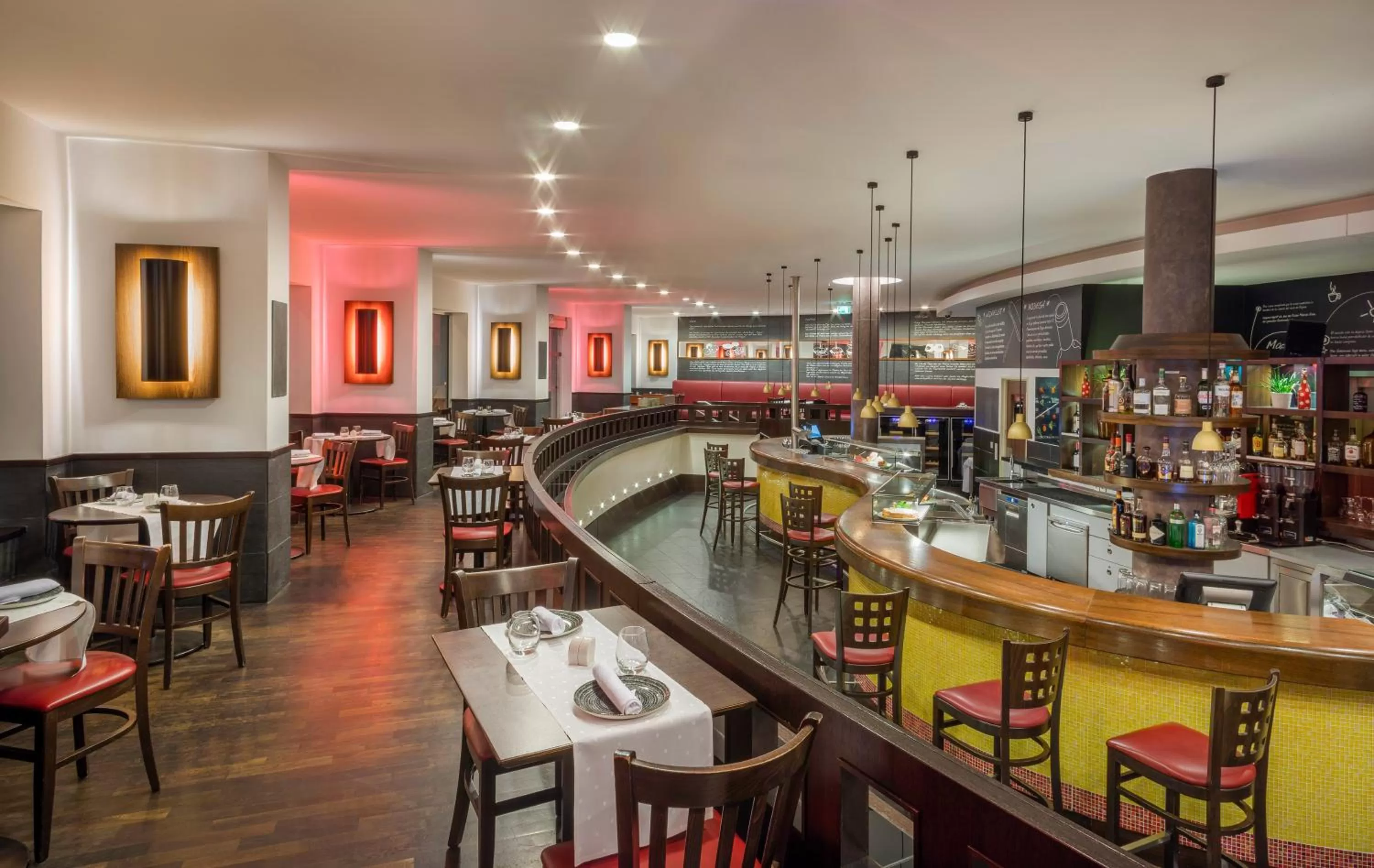 Restaurant/places to eat in Meliá Berlin