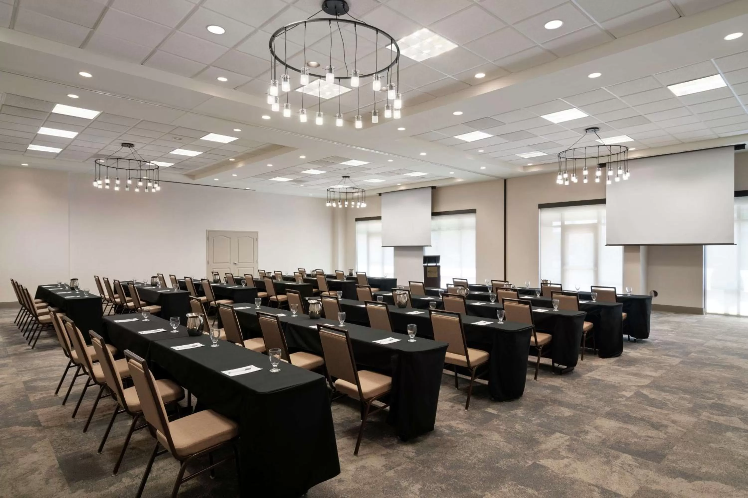 Meeting/conference room in Hilton Garden Inn Charlotte/Ayrsley