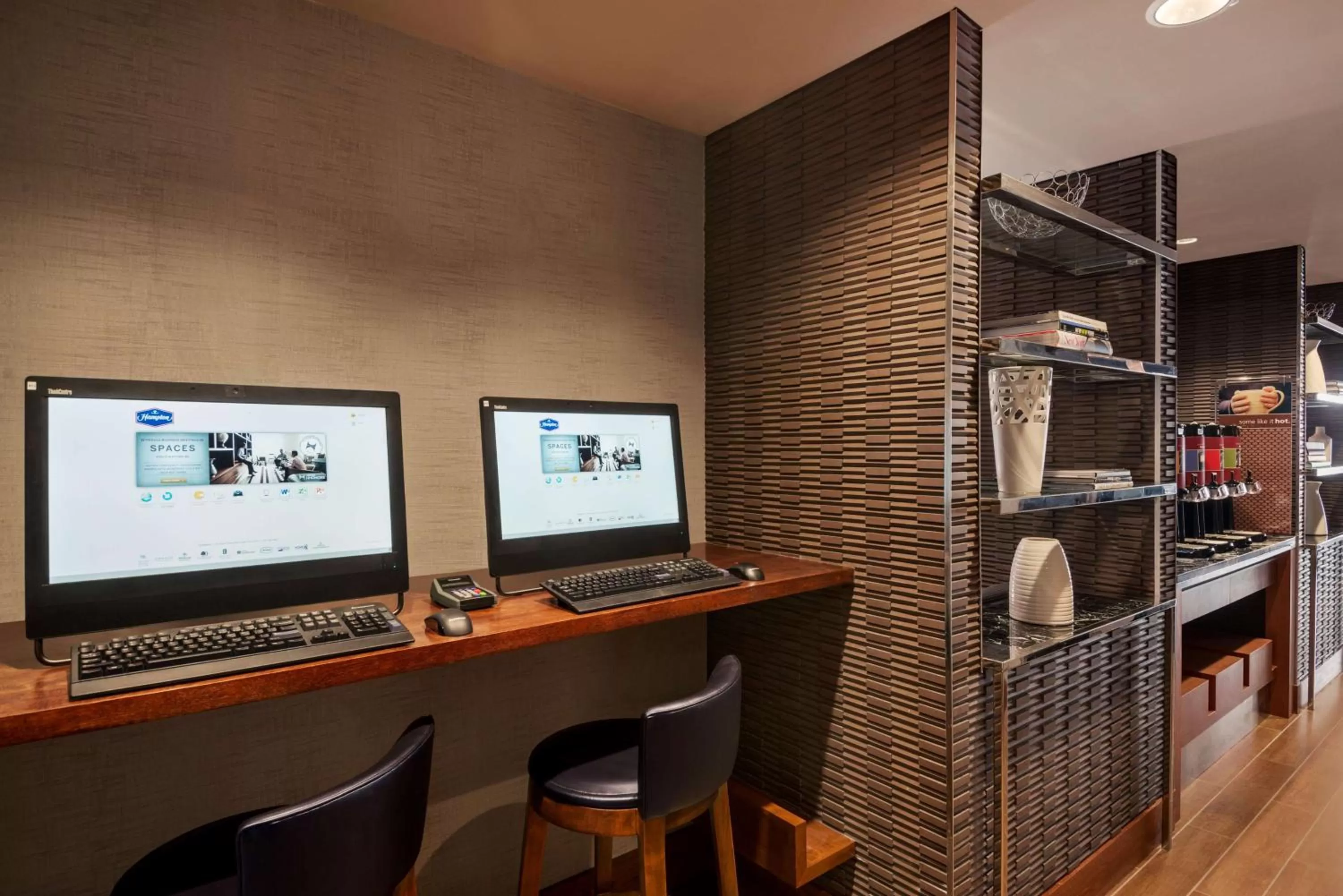 Business facilities in Hampton Inn Manhattan/Downtown- Financial District