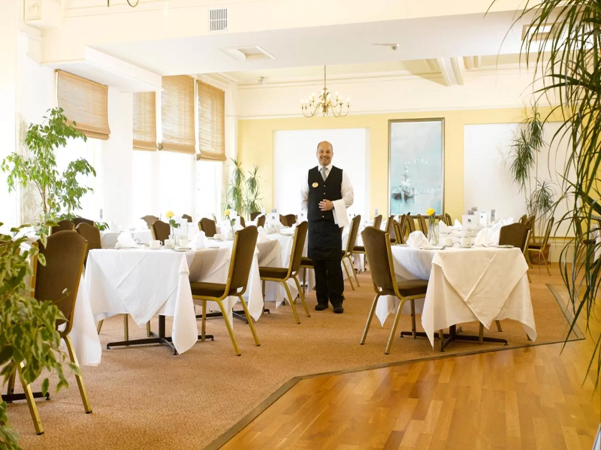 Restaurant/places to eat in The Sefton